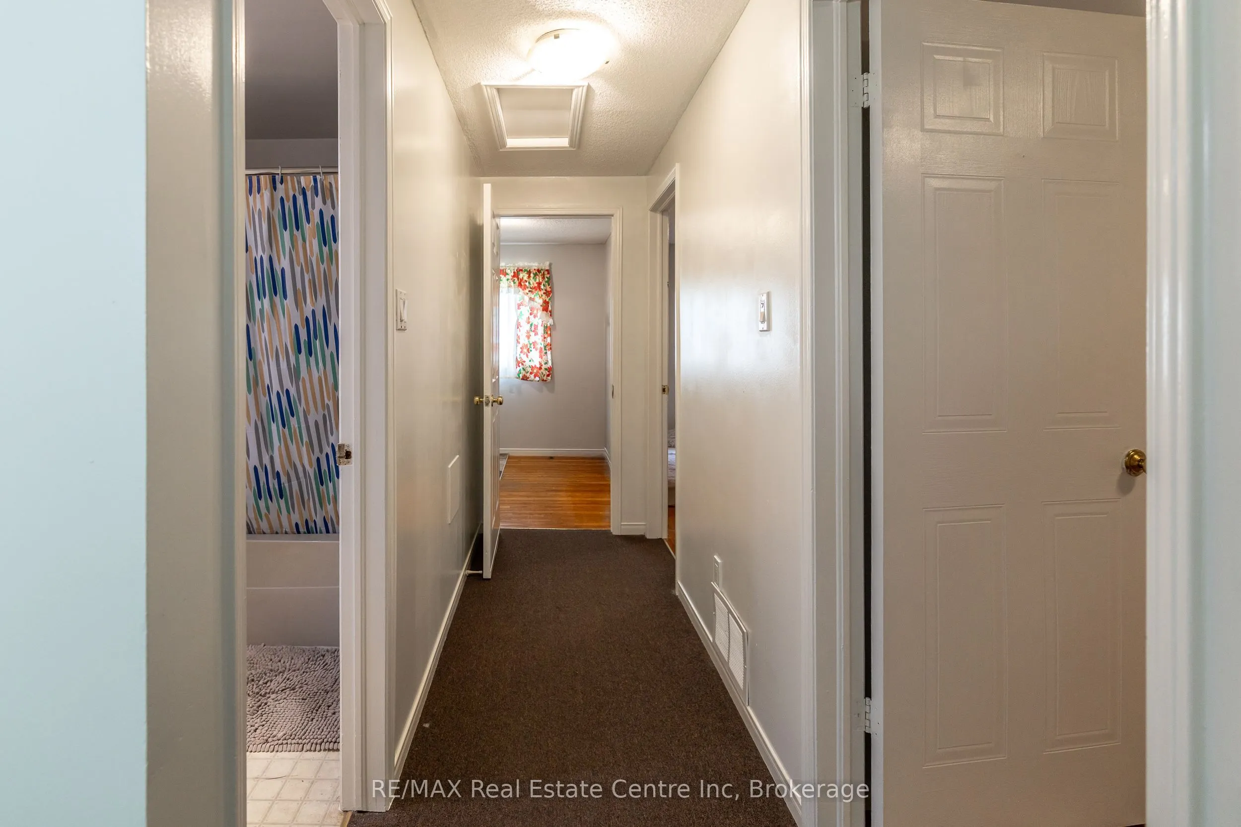 129 Victoria Road N, #74