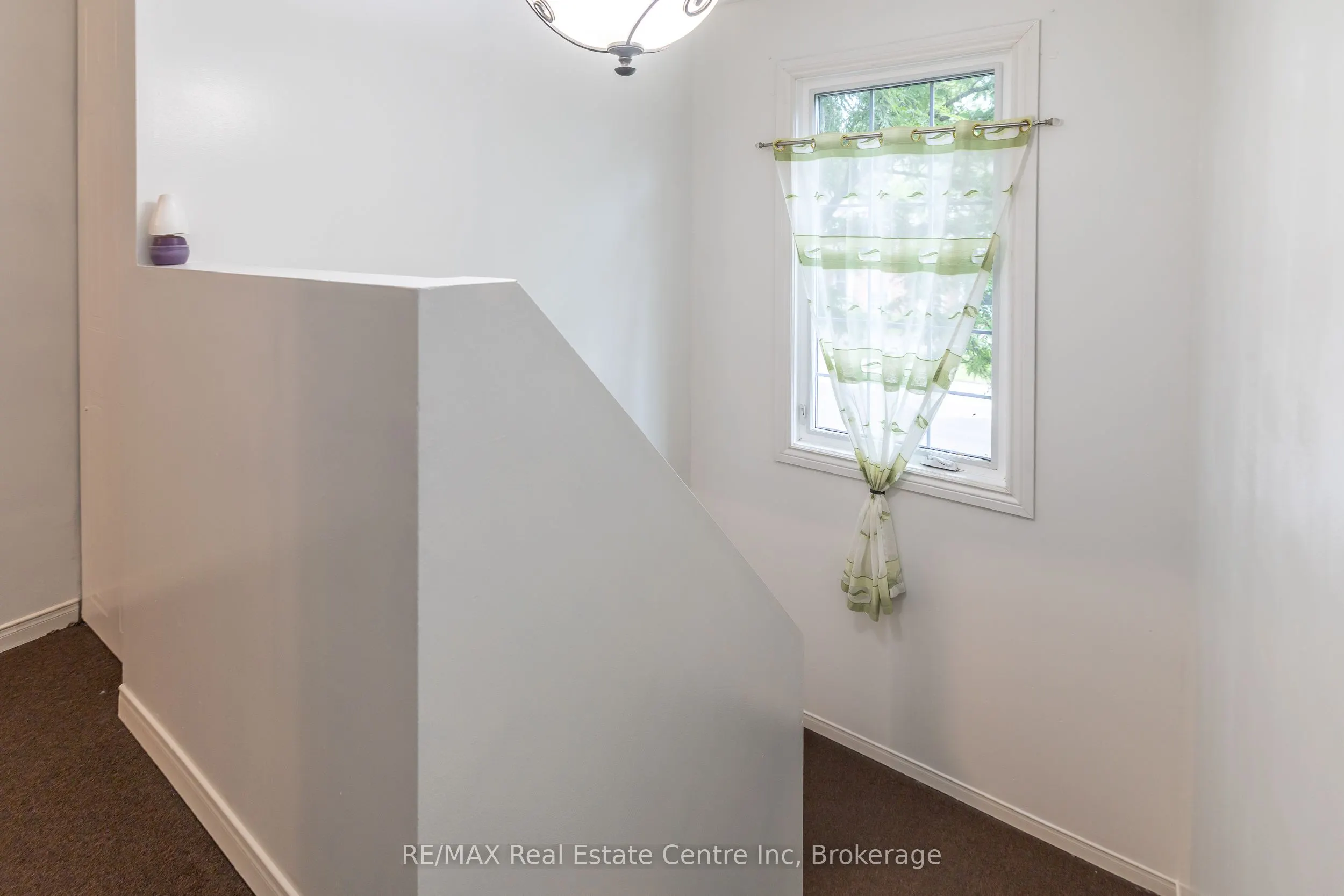 129 Victoria Road N, #74