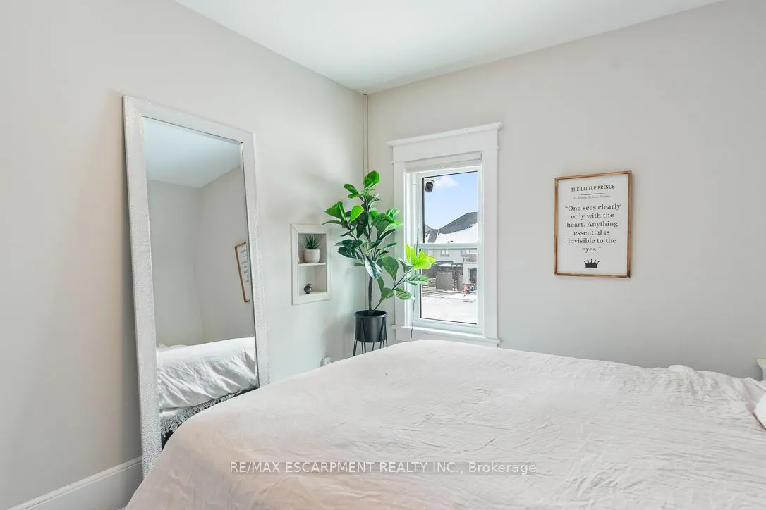 4297 East Avenue, #1