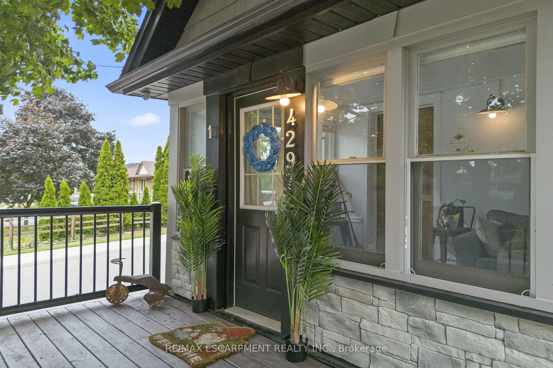 4297 East Avenue, #1