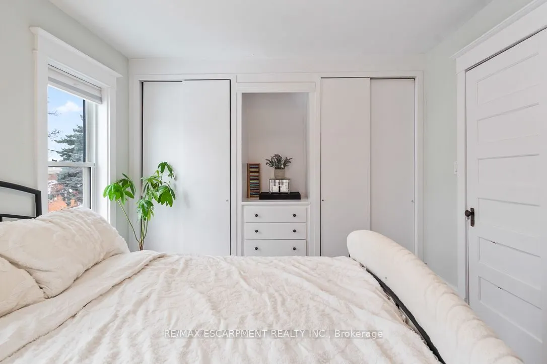 4297 East Avenue, #1