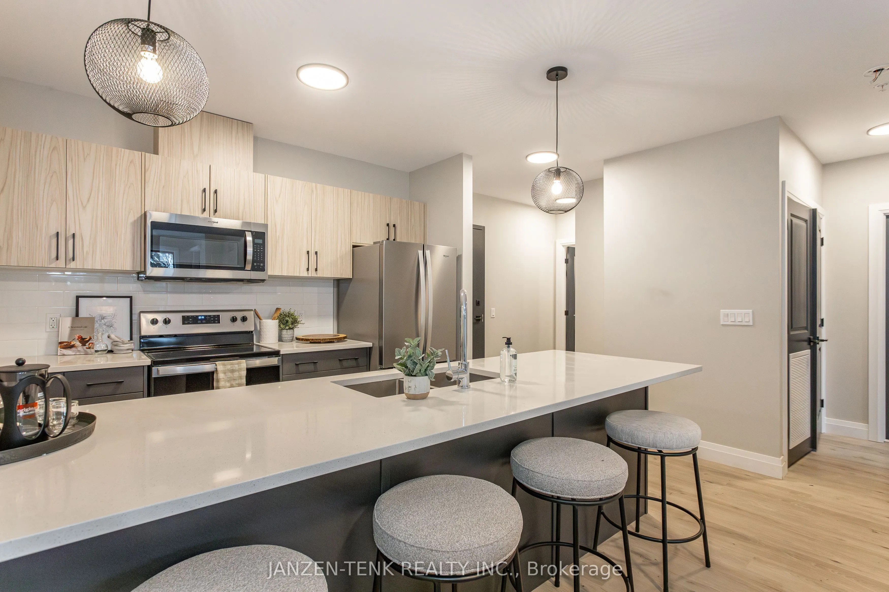 1150 Fanshawe Park Road E, #302