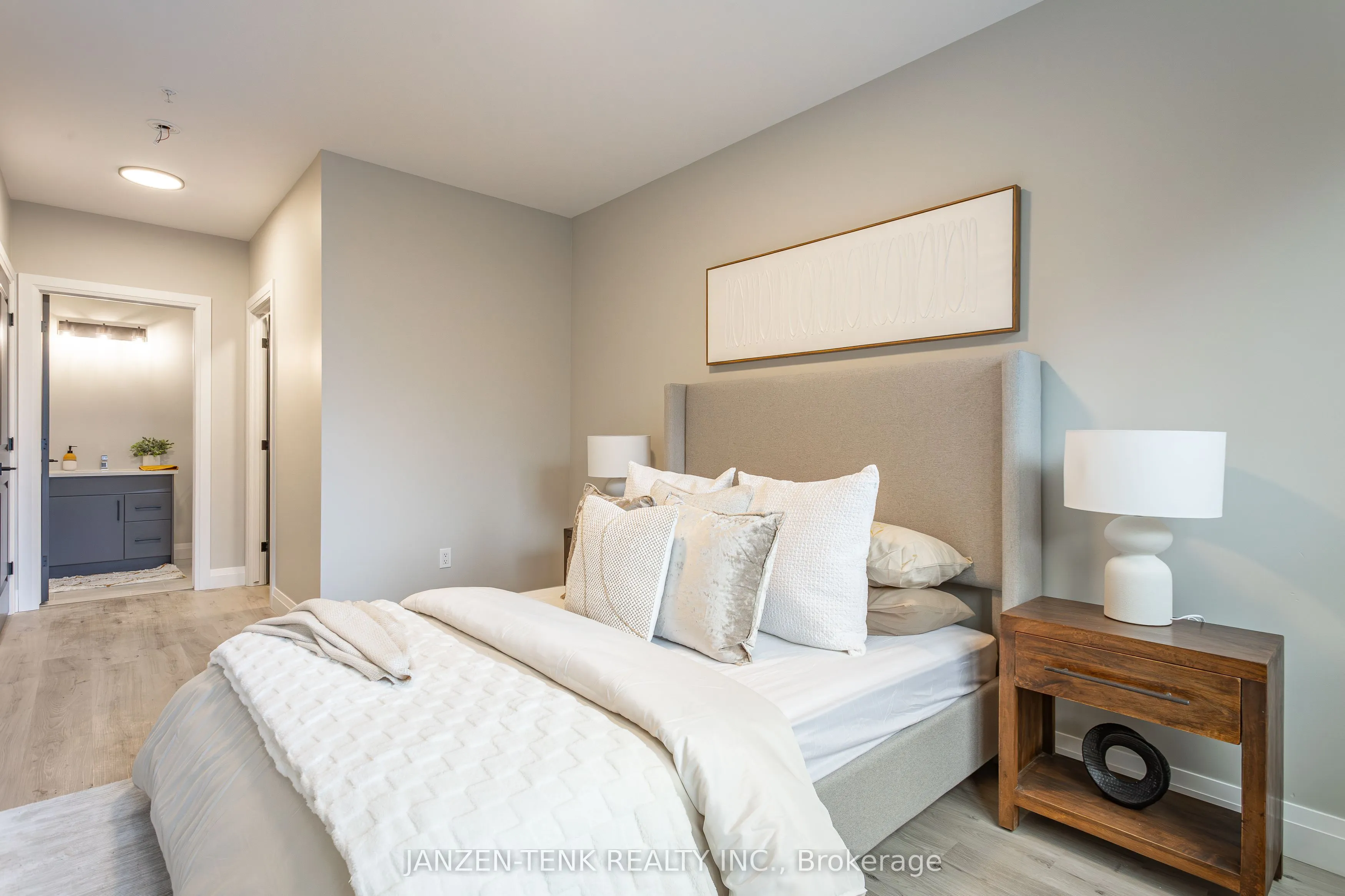 1150 Fanshawe Park Road E, #302
