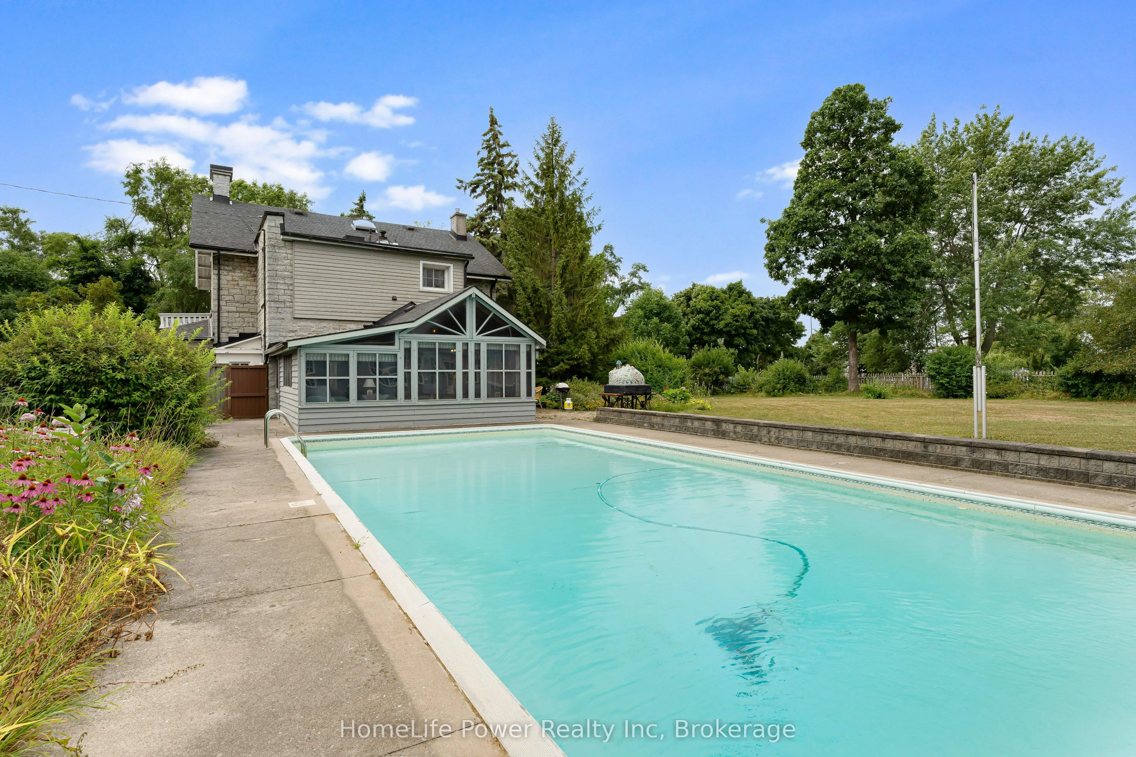 2 Alwington Avenue