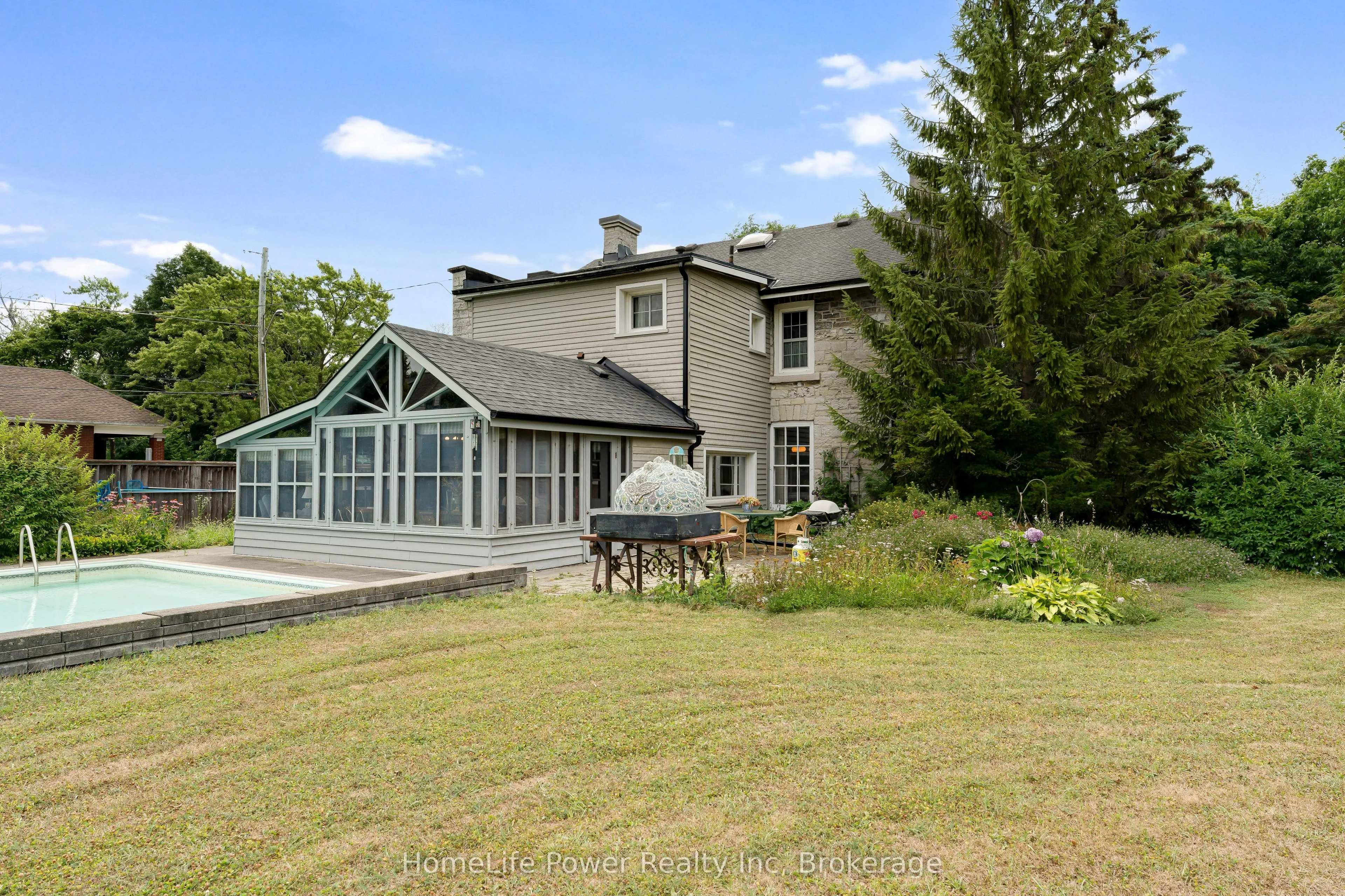 2 Alwington Avenue