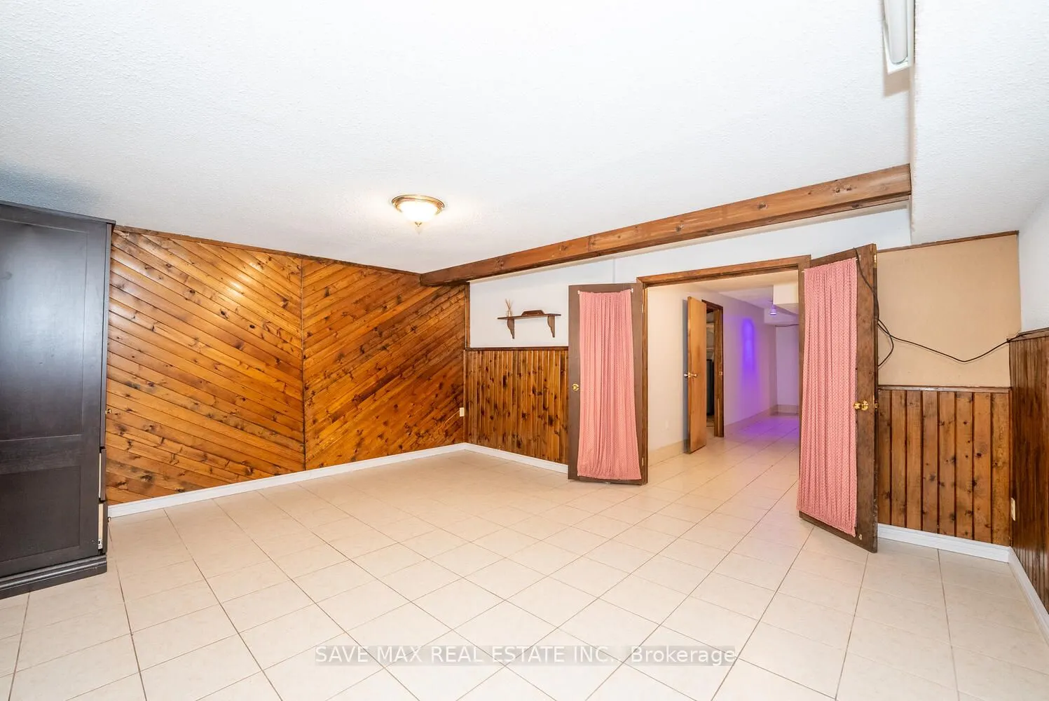 277 Macintosh Drive