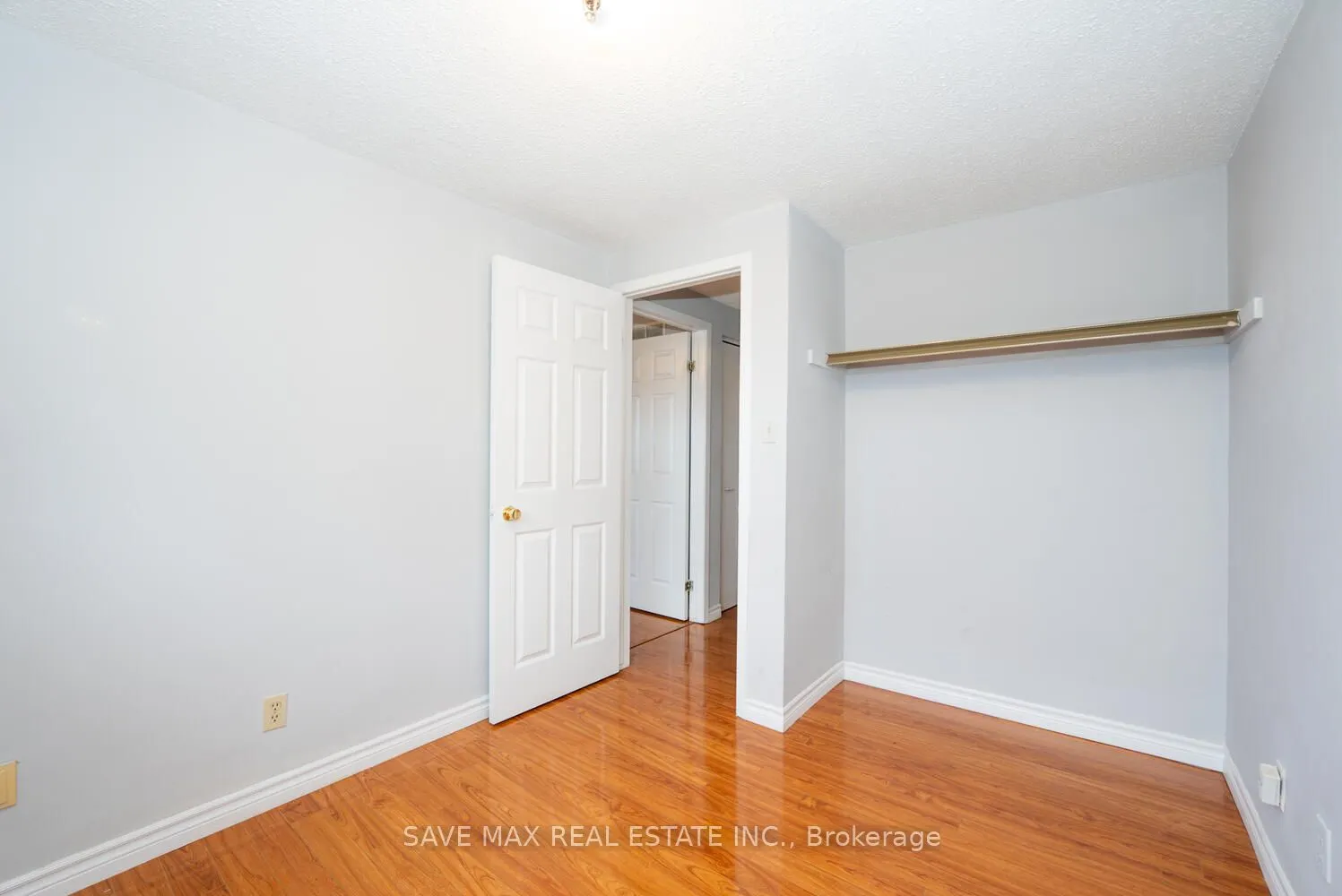 277 Macintosh Drive