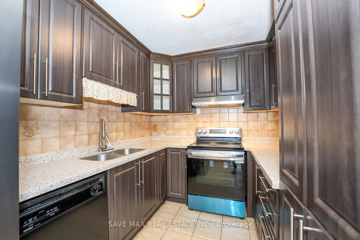 277 Macintosh Drive