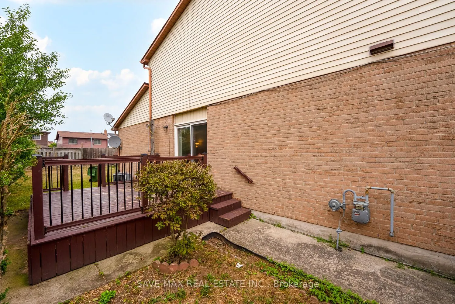 277 Macintosh Drive