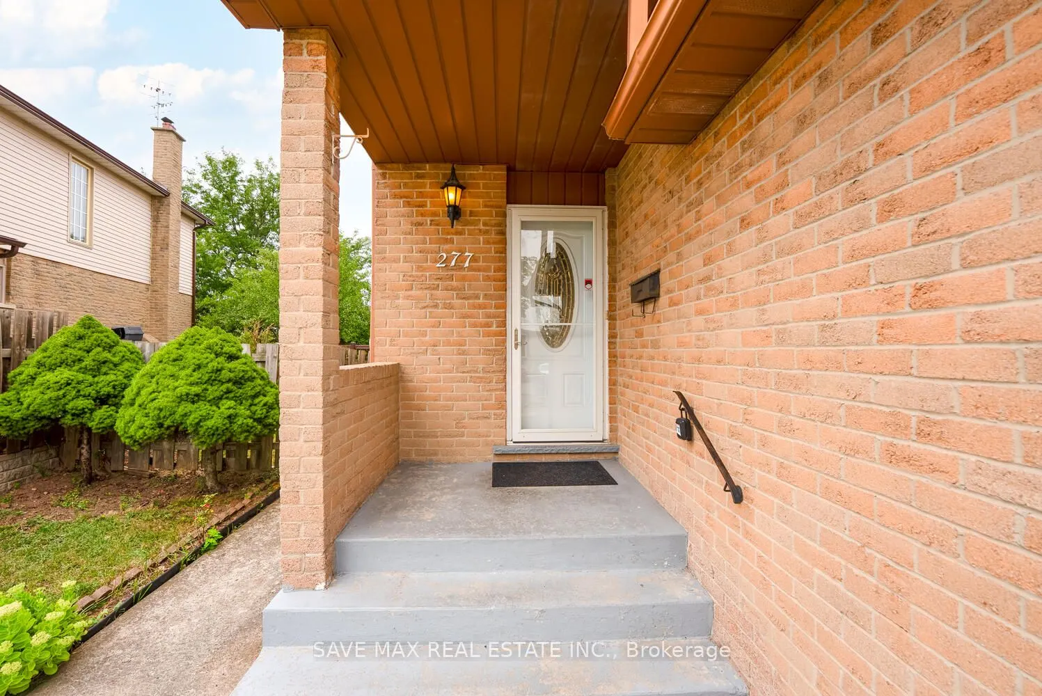 277 Macintosh Drive