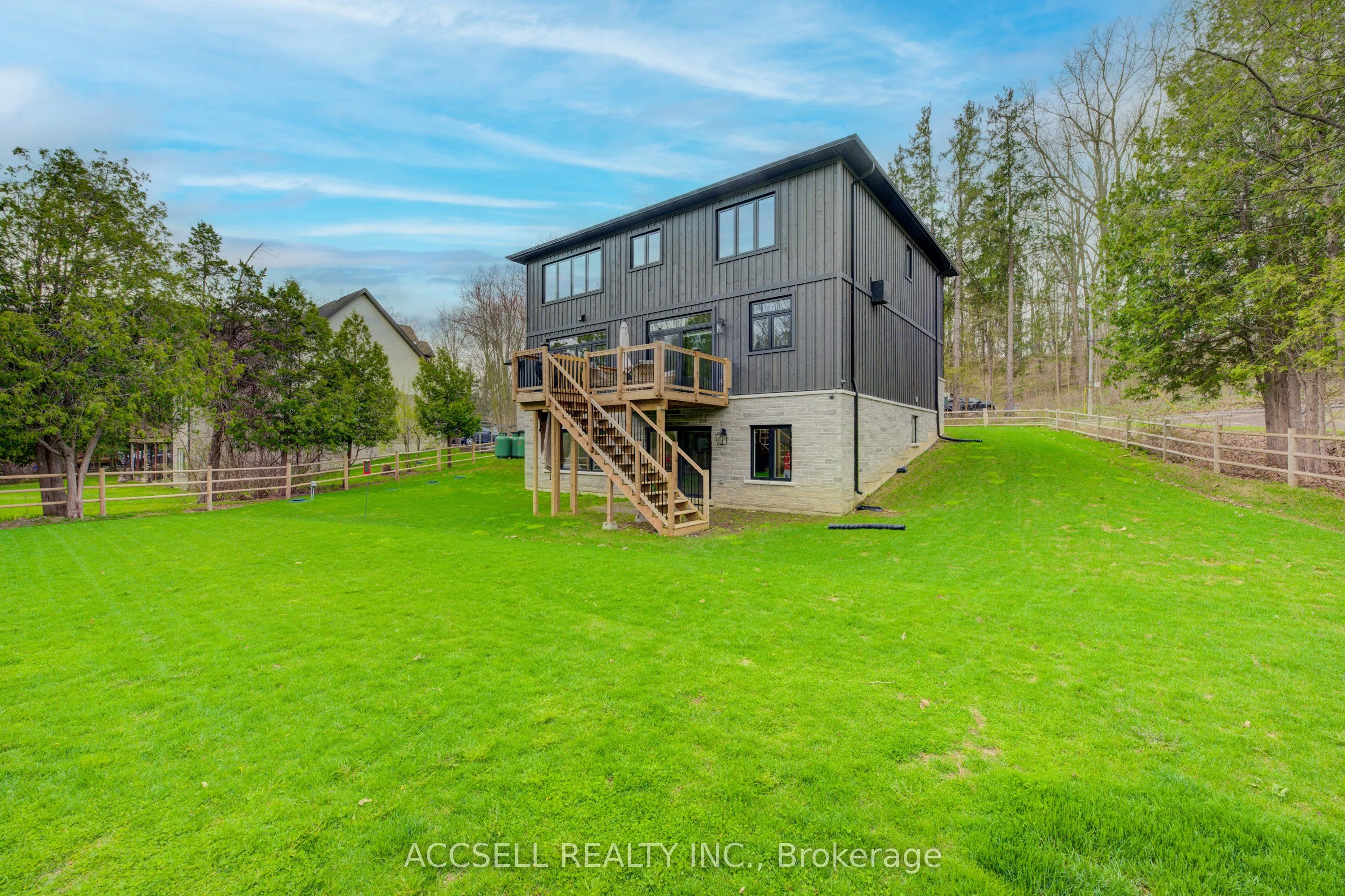 1095 Mineral Springs Road