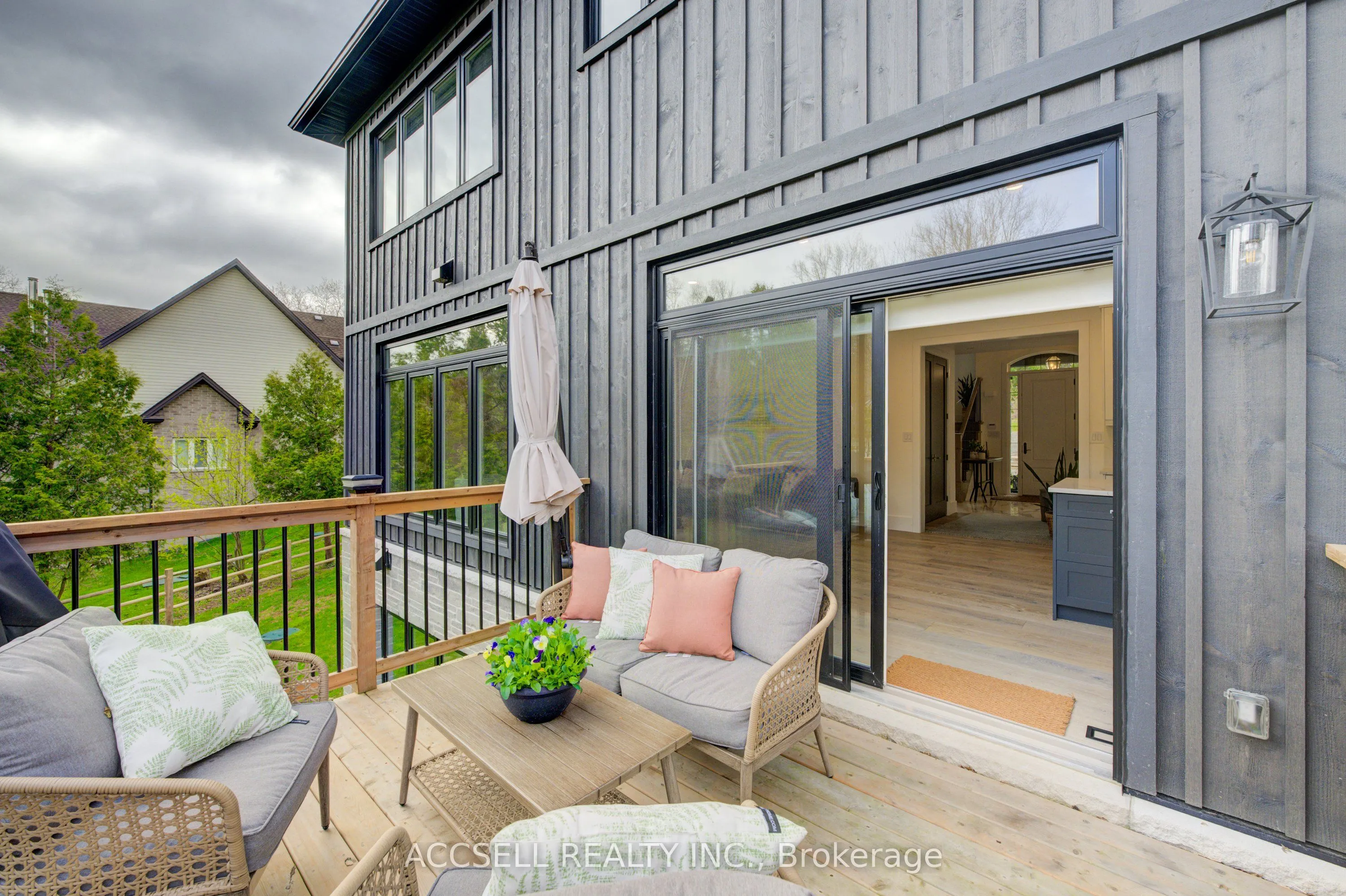 1095 Mineral Springs Road