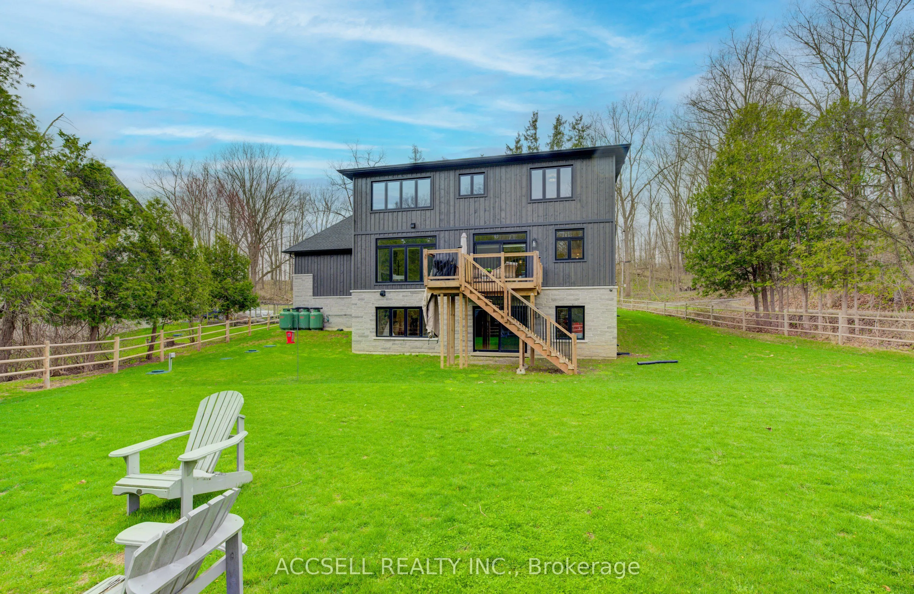 1095 Mineral Springs Road