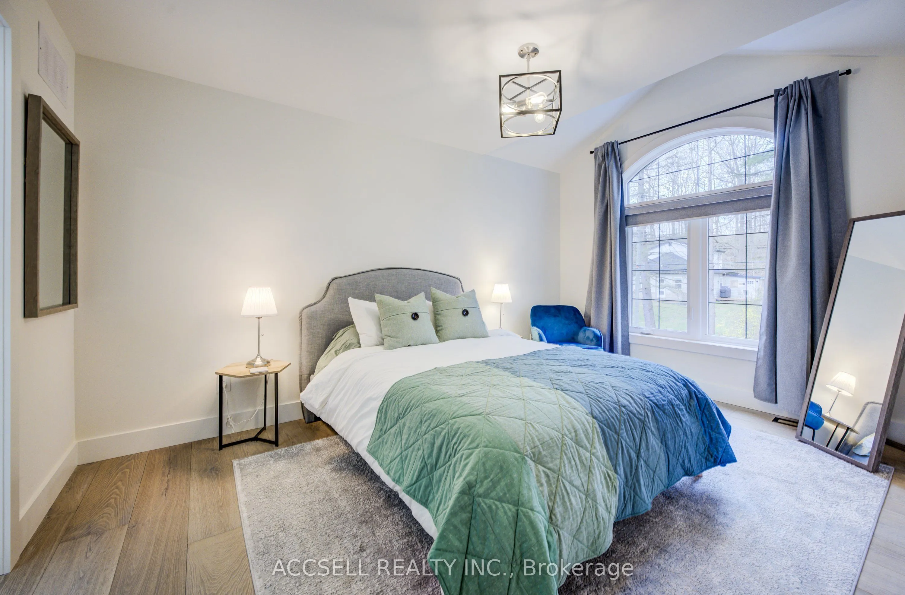 1095 Mineral Springs Road