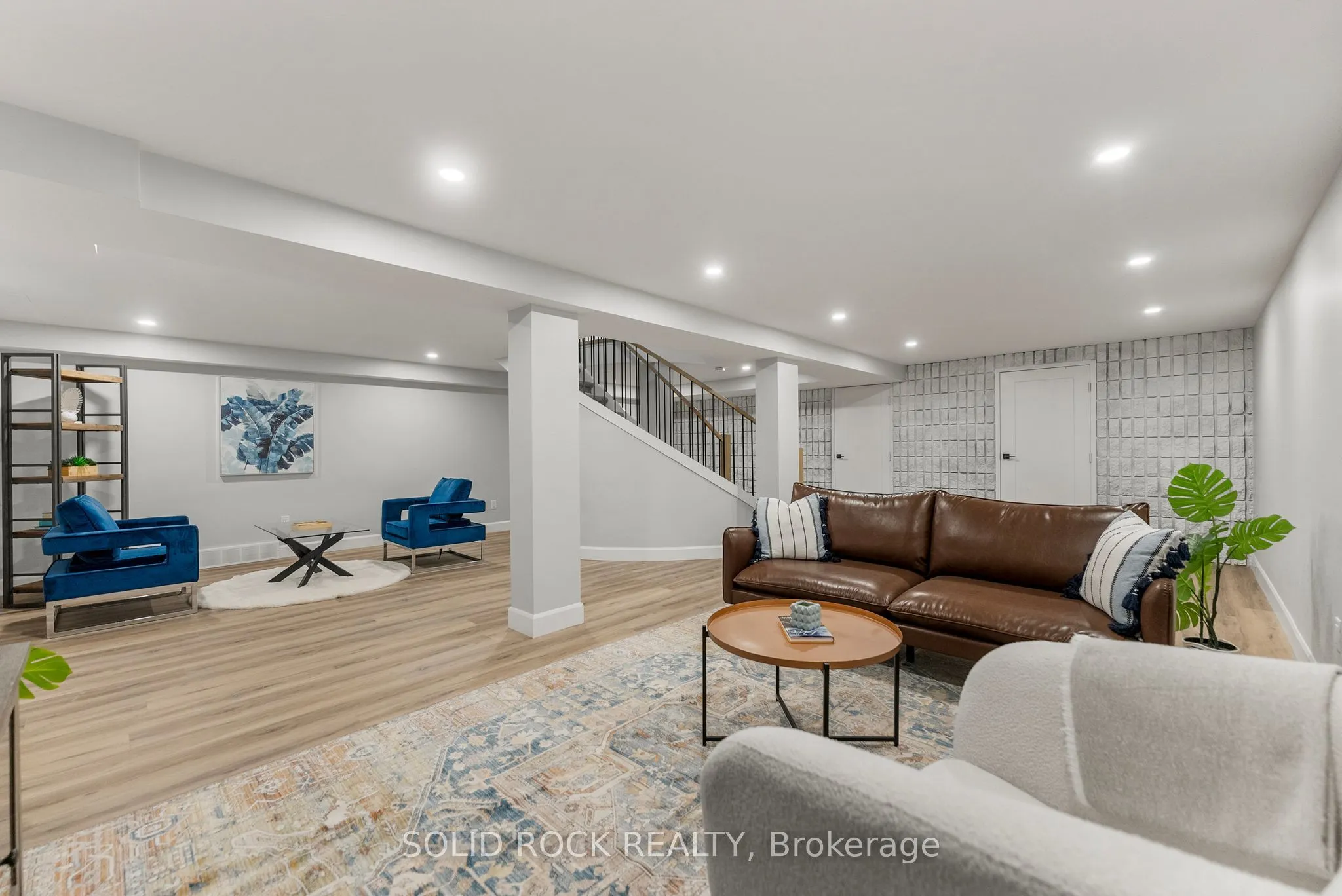 210 Carleton Avenue