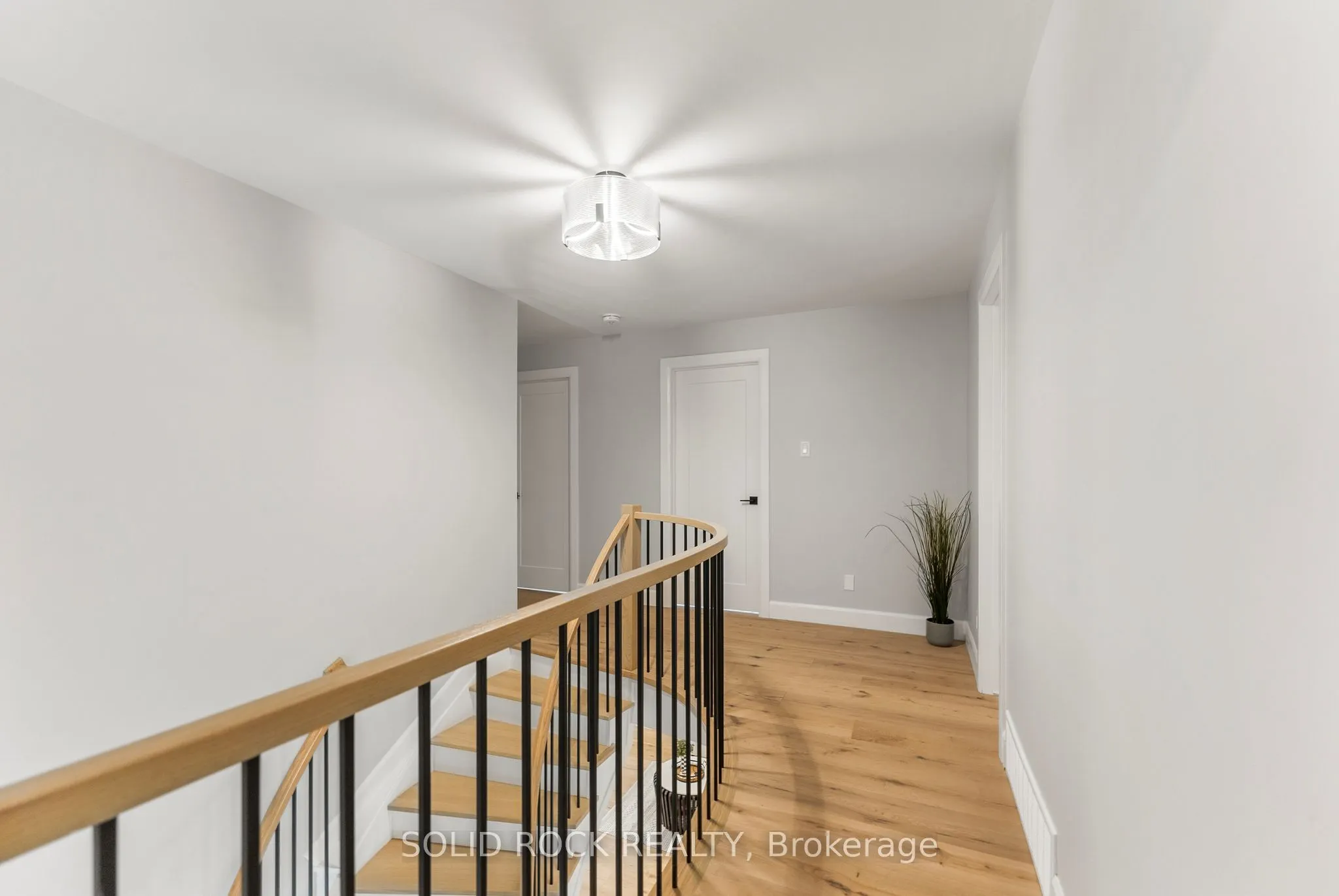 210 Carleton Avenue