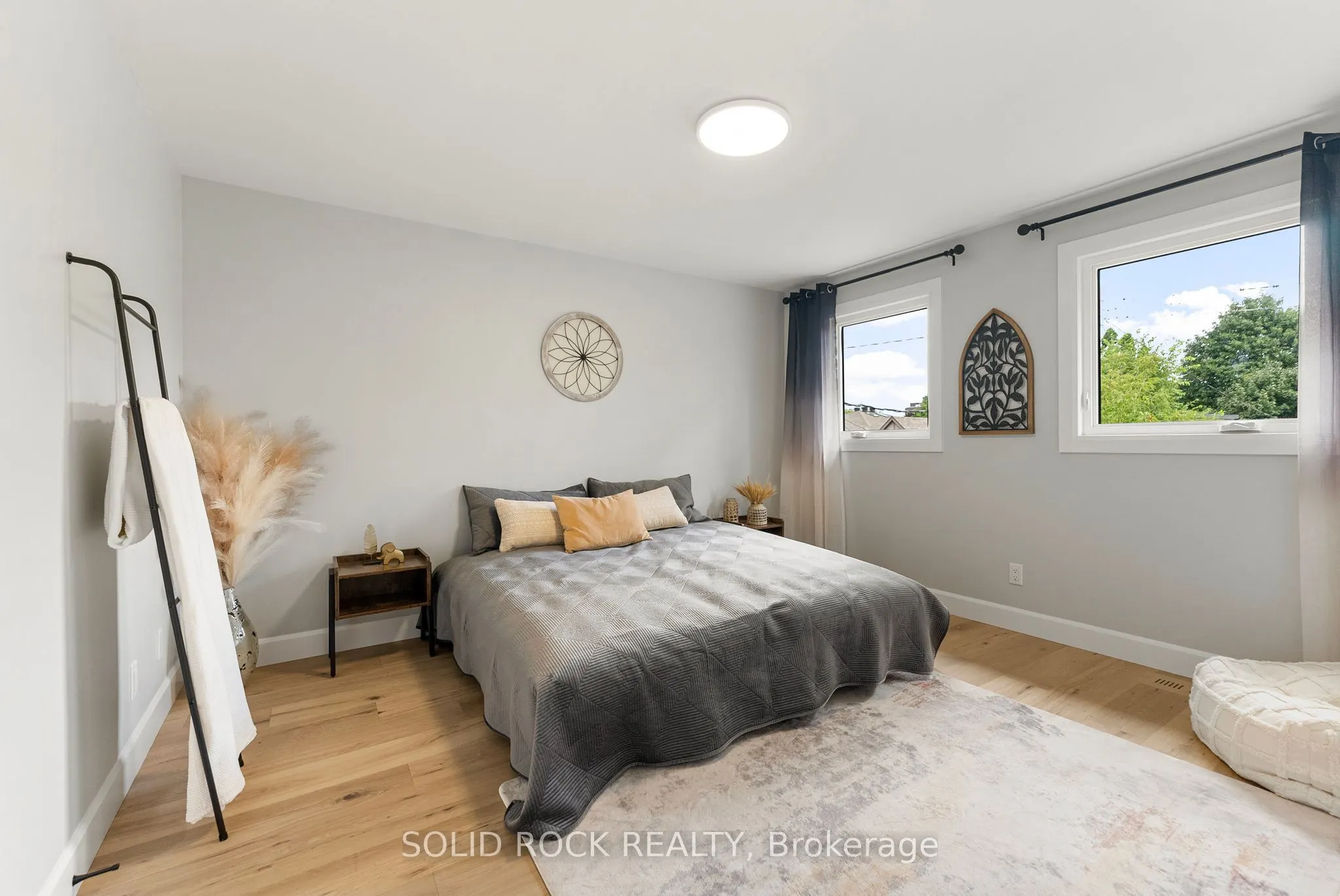 210 Carleton Avenue