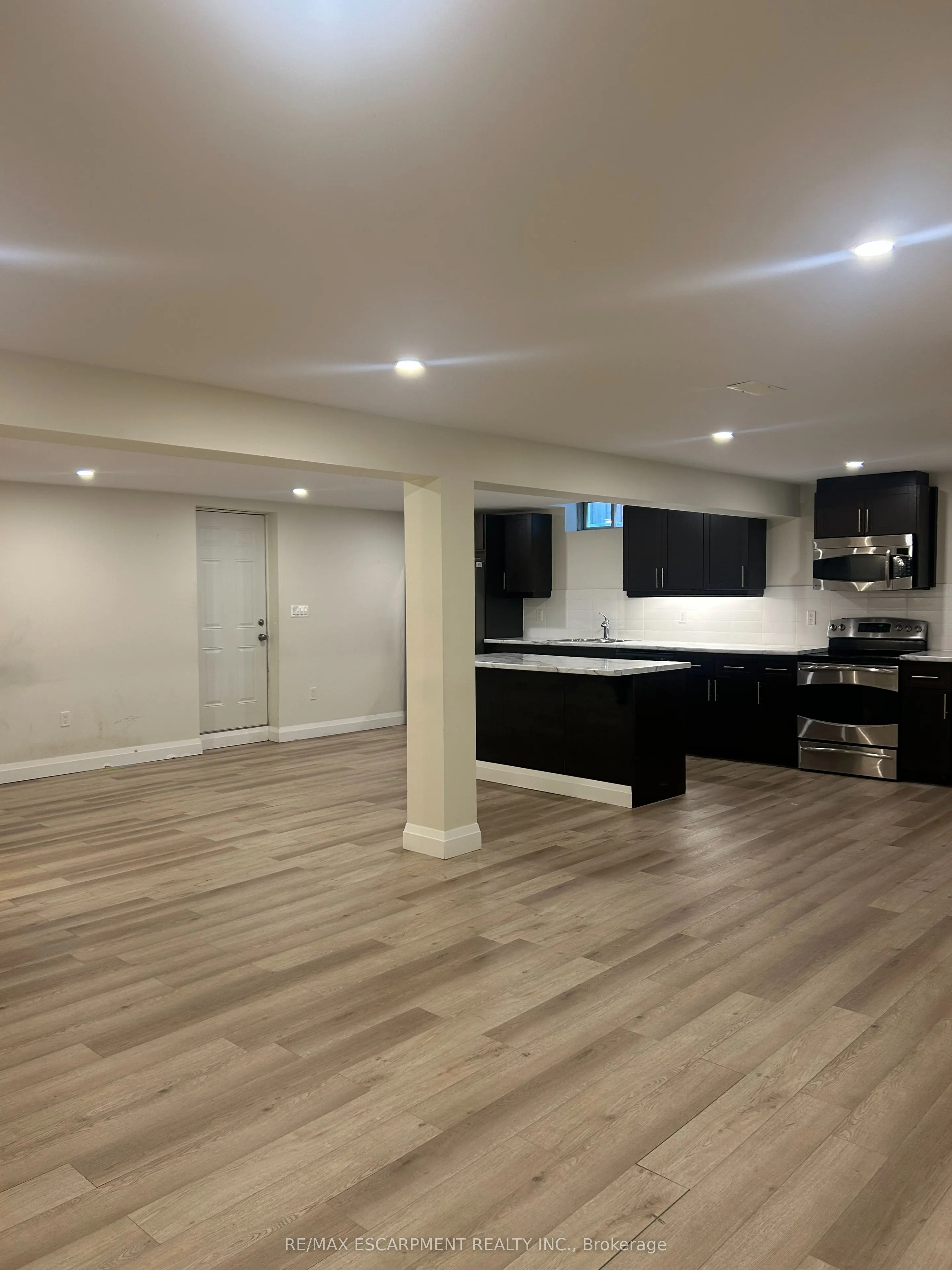 4871 Allan Court