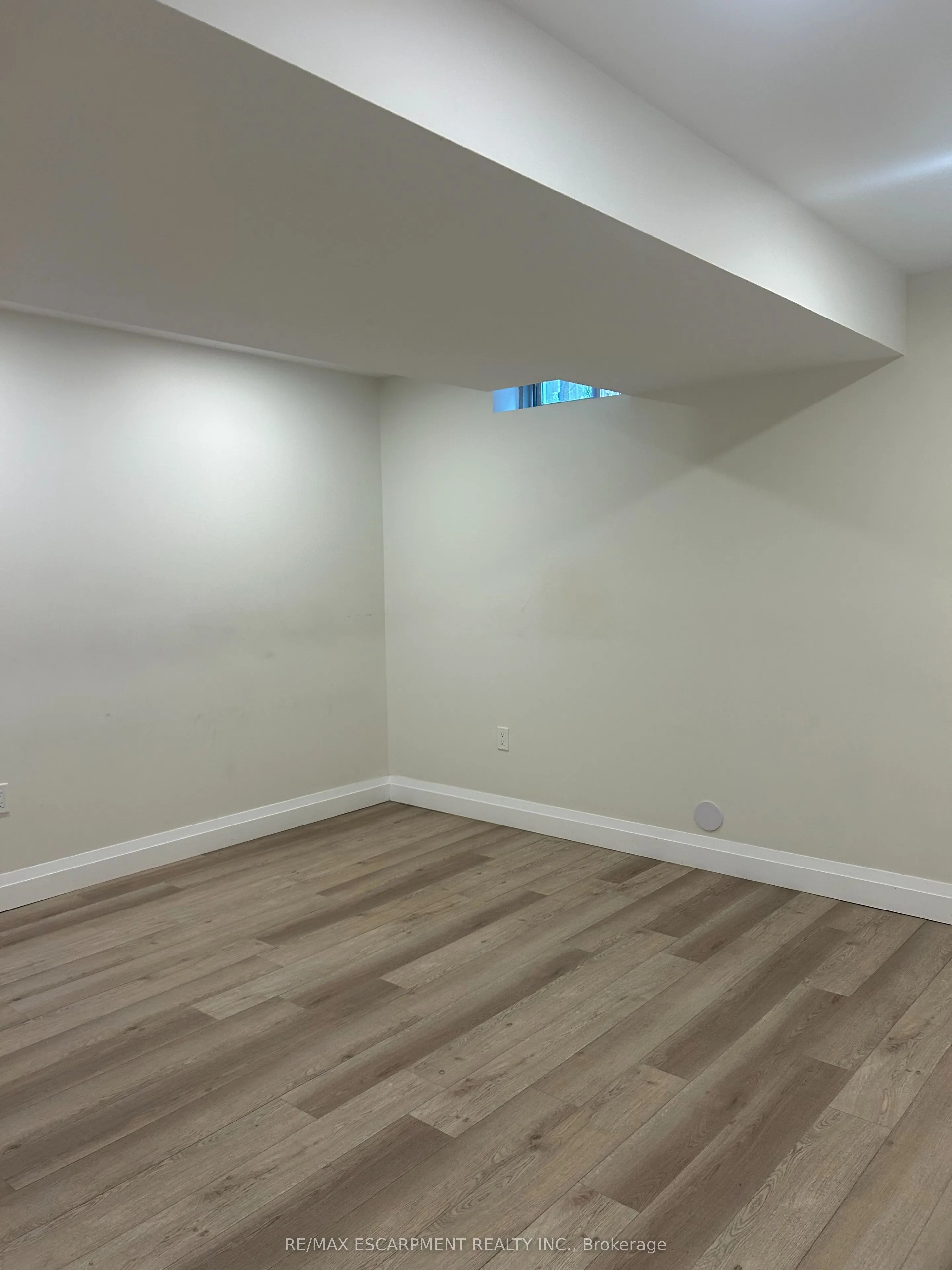 4871 Allan Court