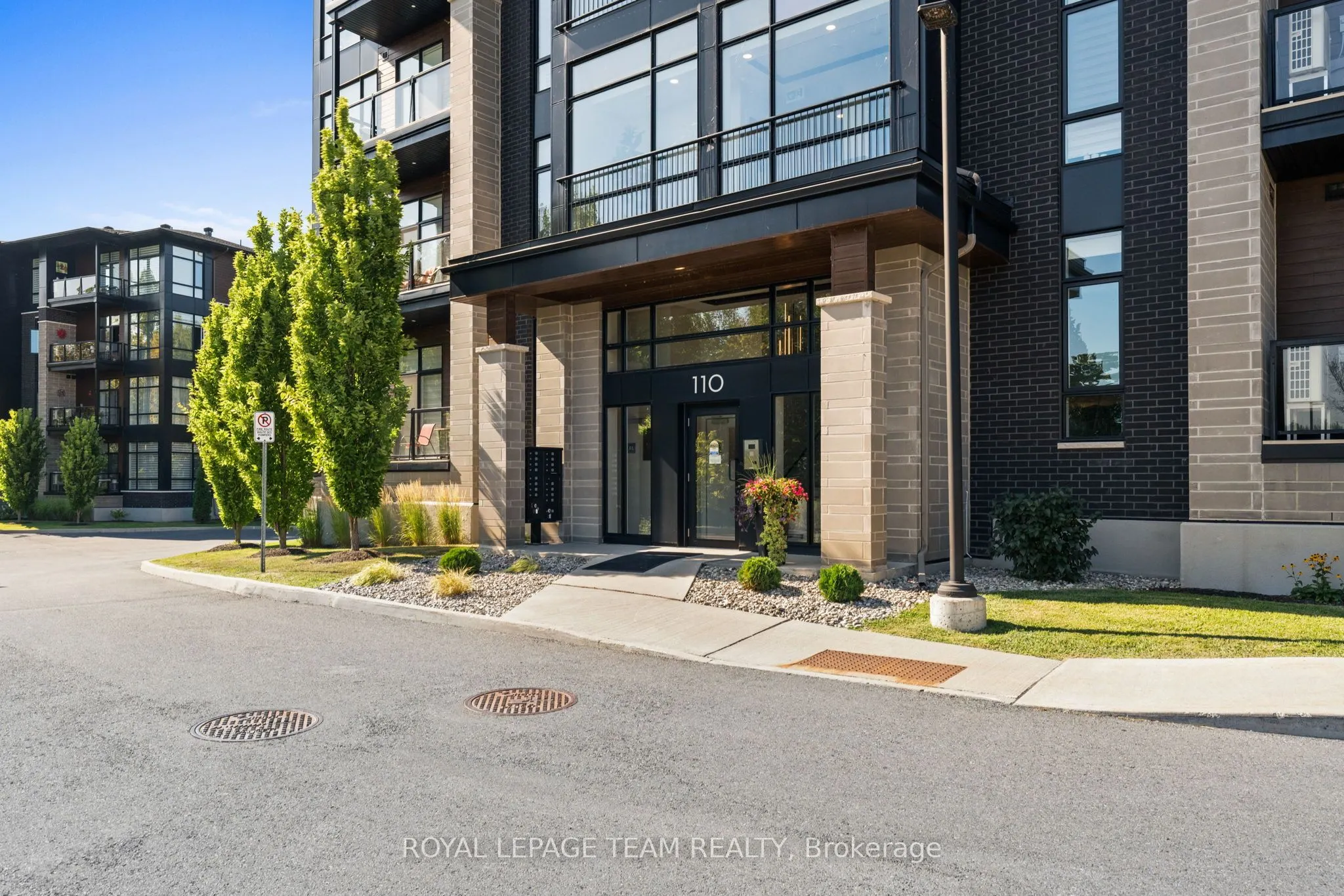 110 Cortile Private, #310