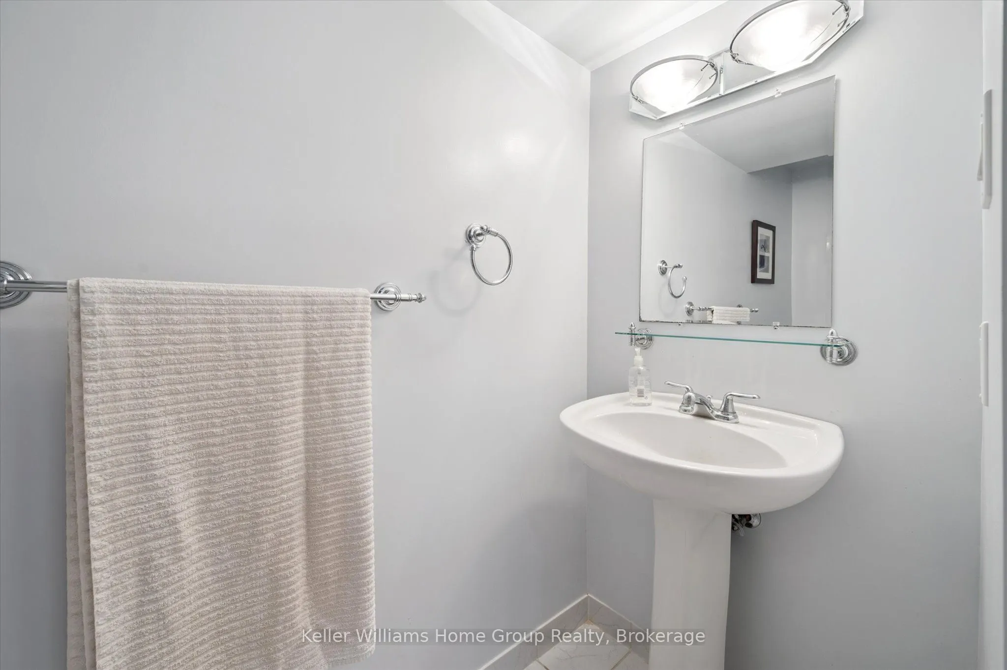 106 Woodlawn Road E, #4