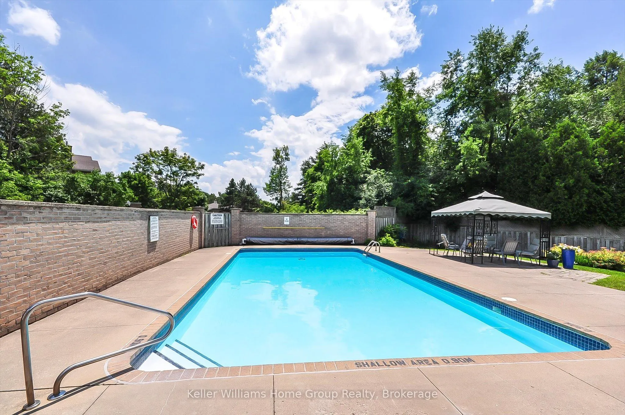 106 Woodlawn Road E, #4
