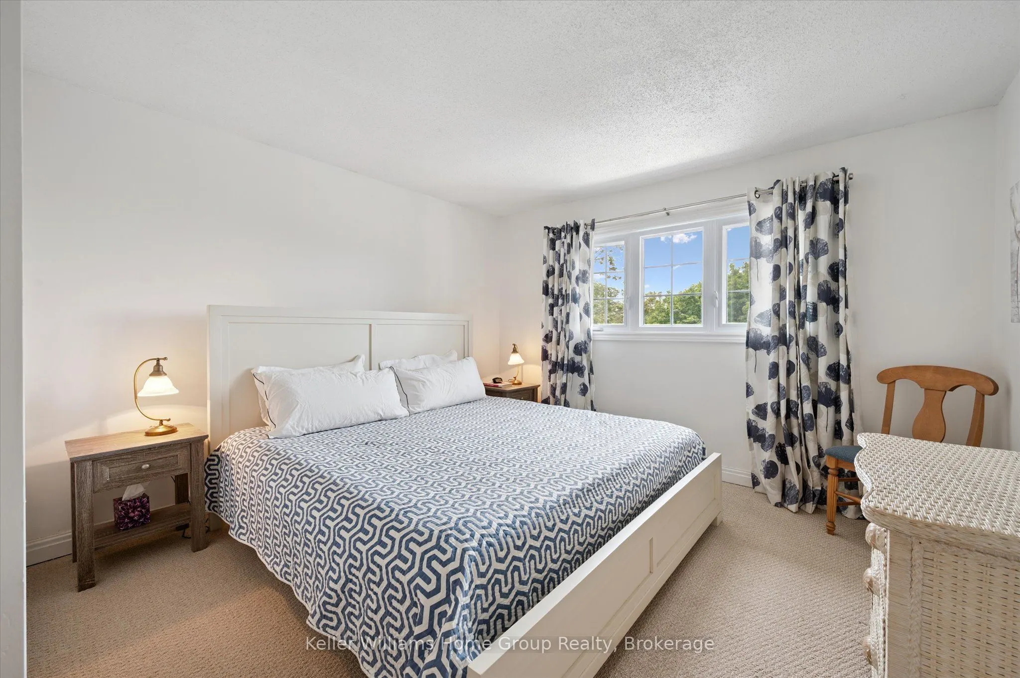106 Woodlawn Road E, #4