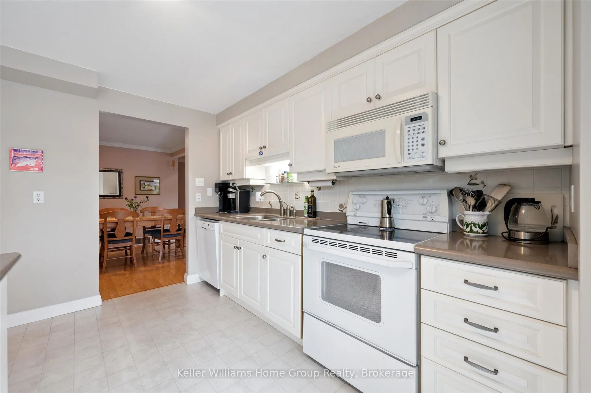 106 Woodlawn Road E, #4