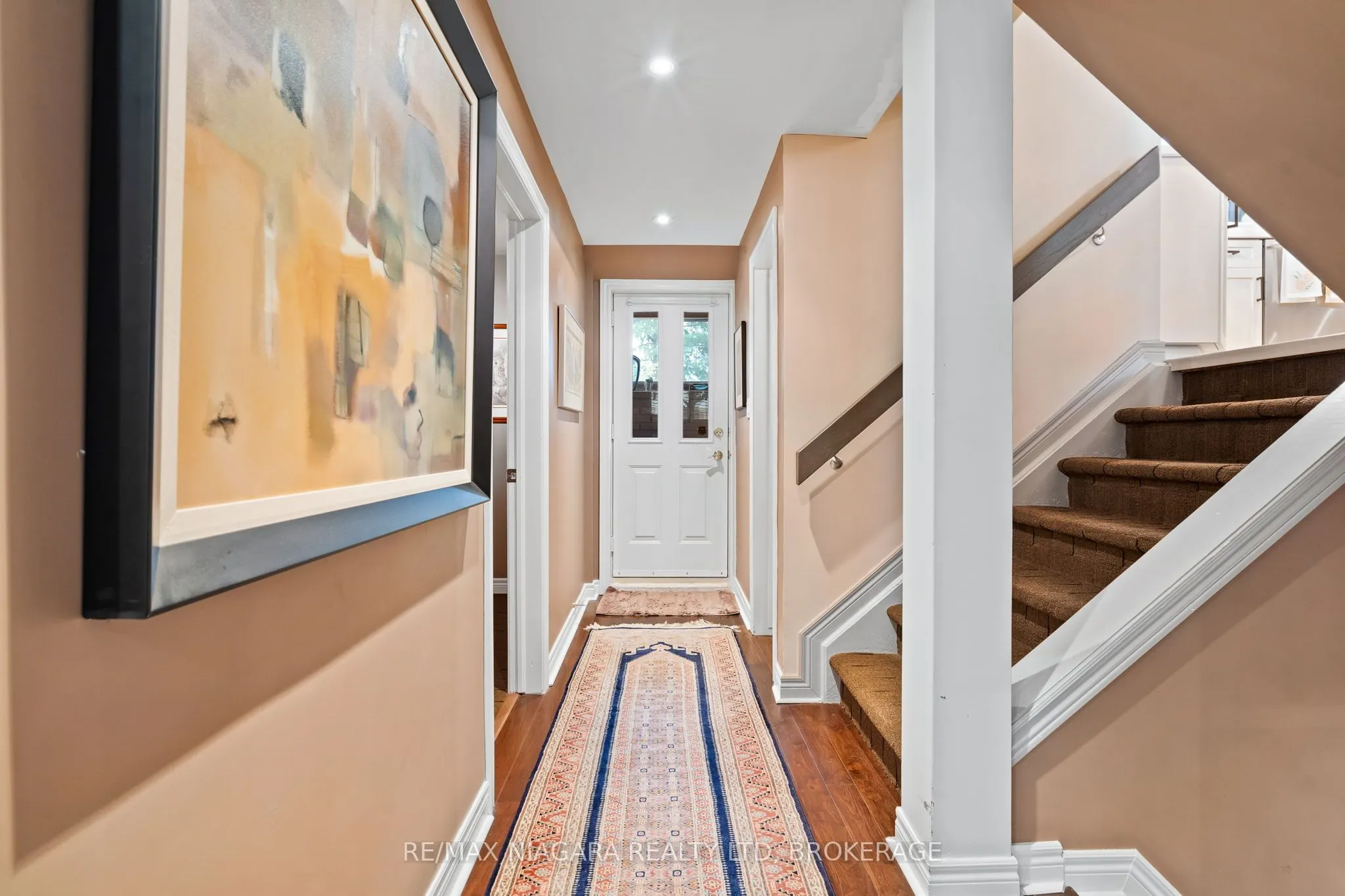 44 Lockview Crescent