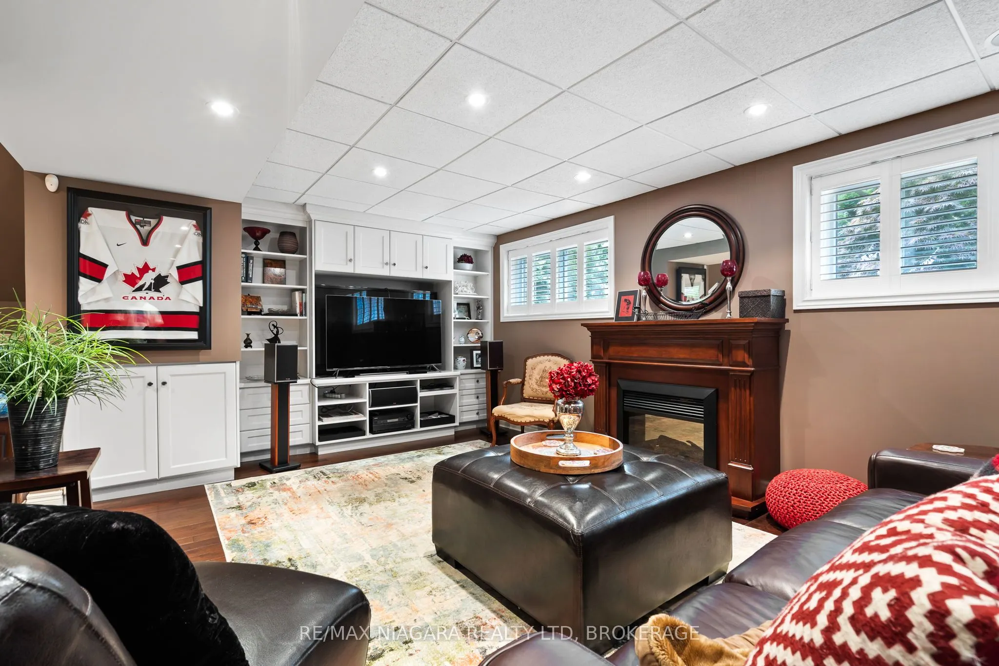 44 Lockview Crescent