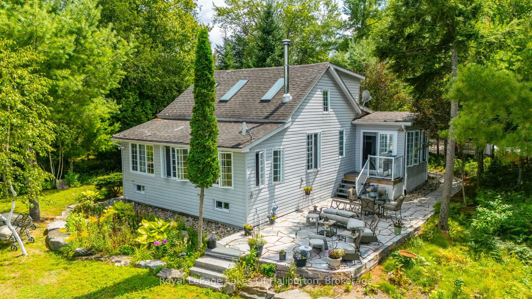 1049 Ninatigo Lane
