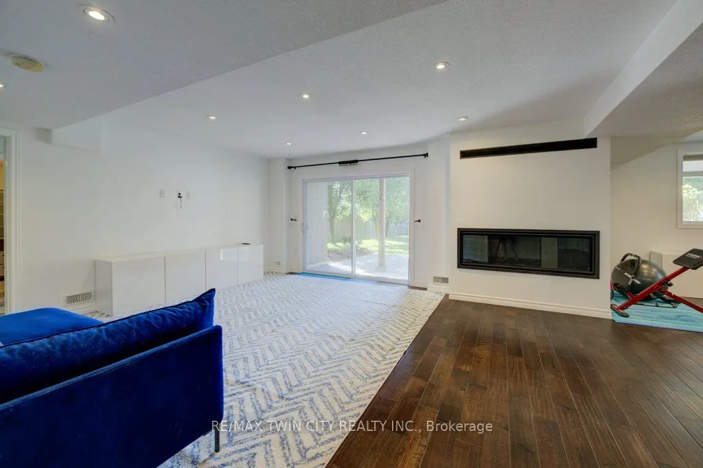 215 Hostetler Road