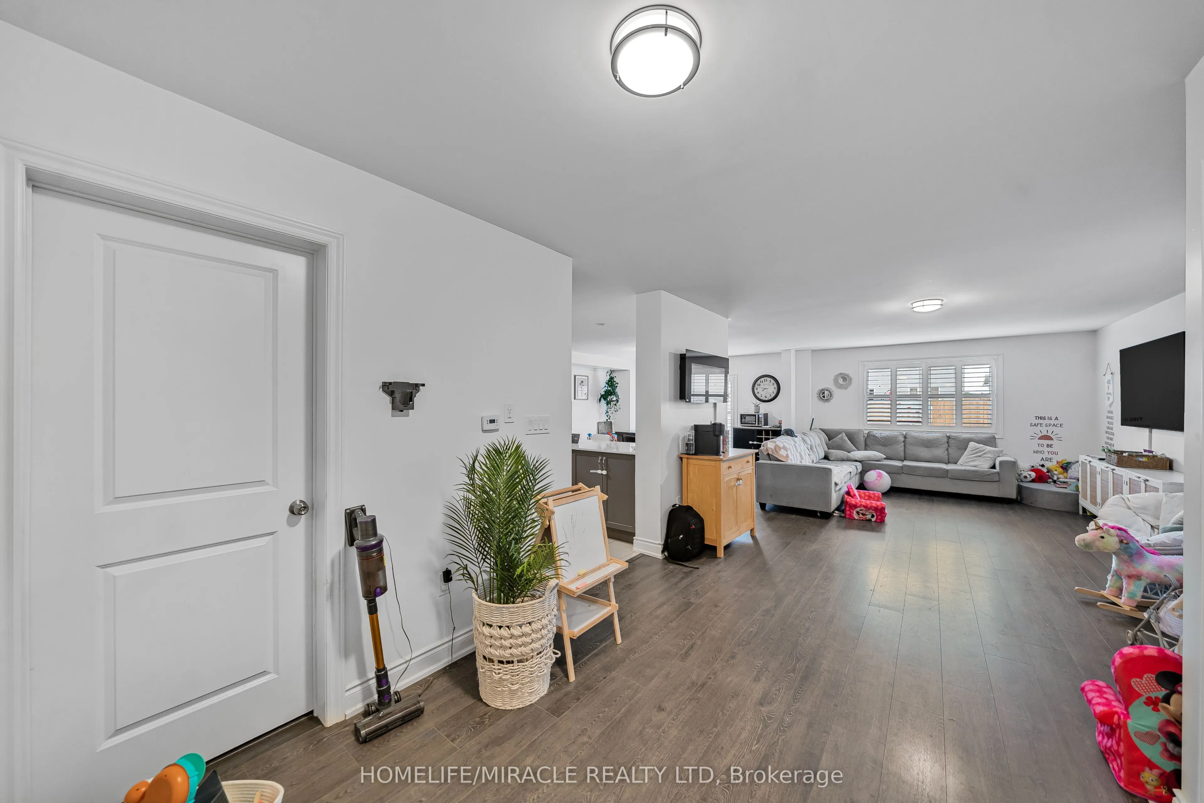 5 Millcreek Drive