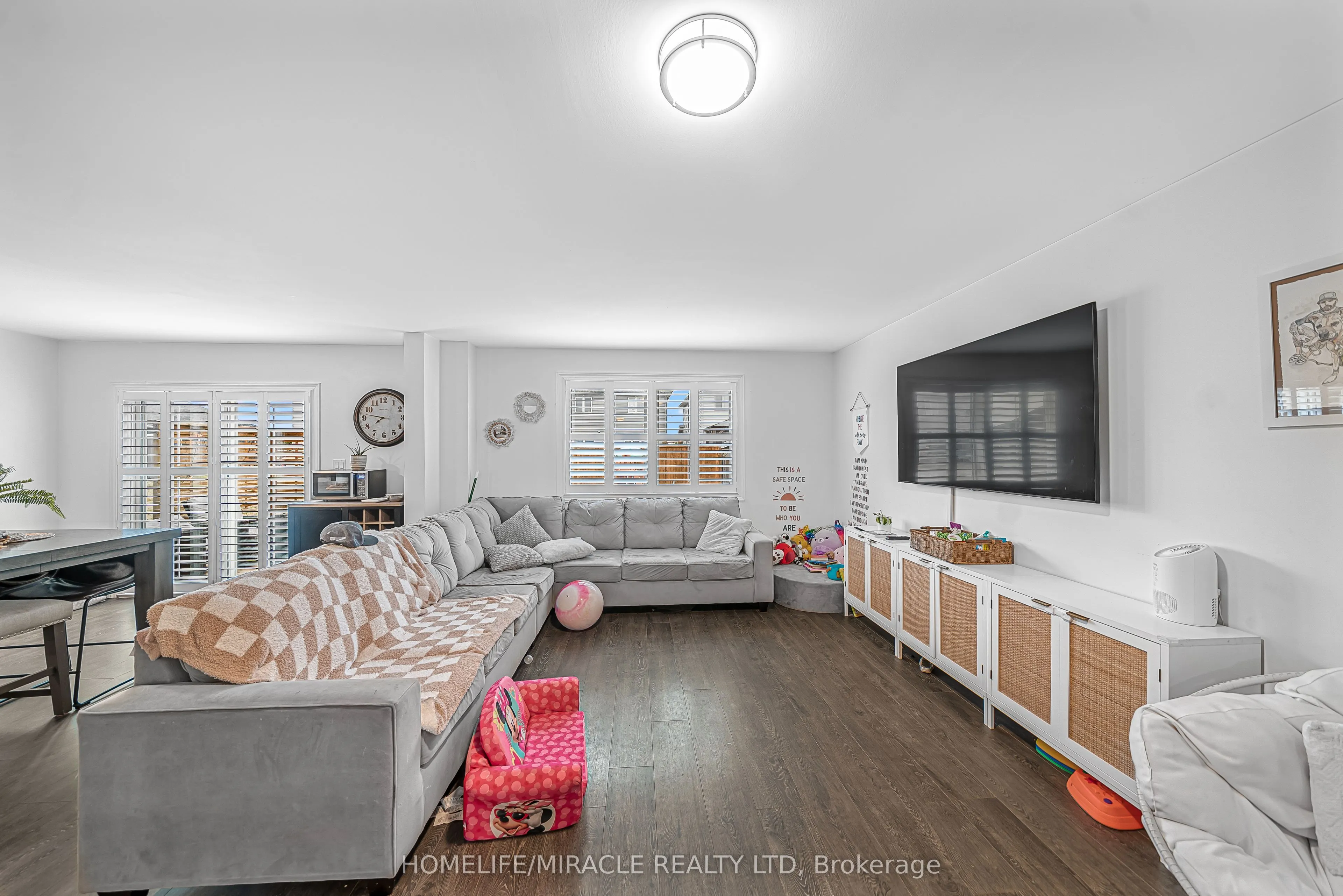5 Millcreek Drive