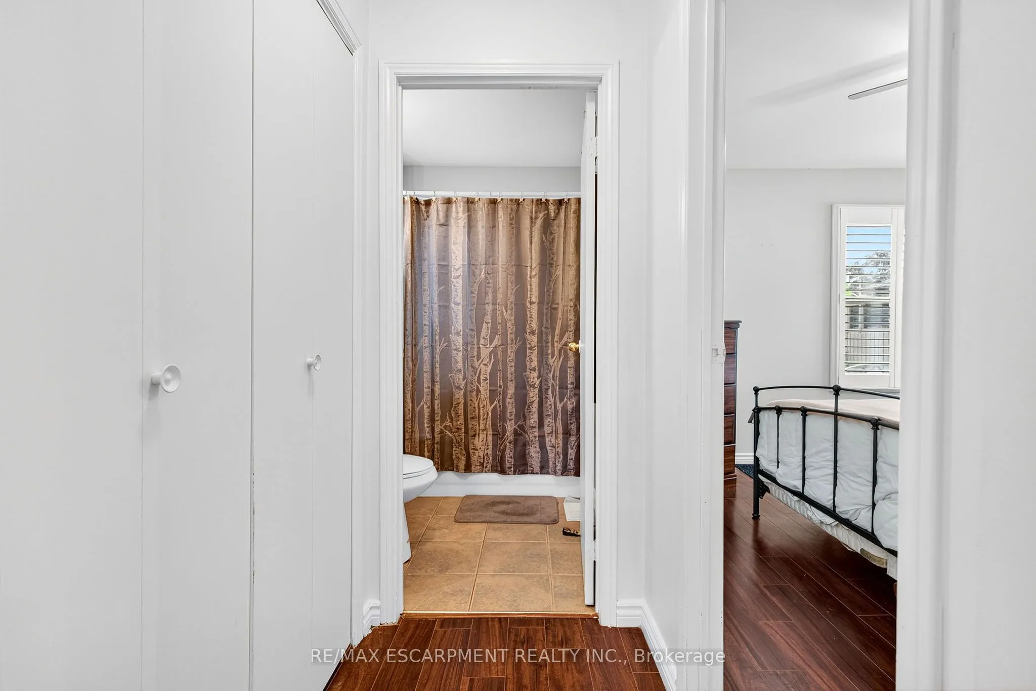 15 Donald Avenue