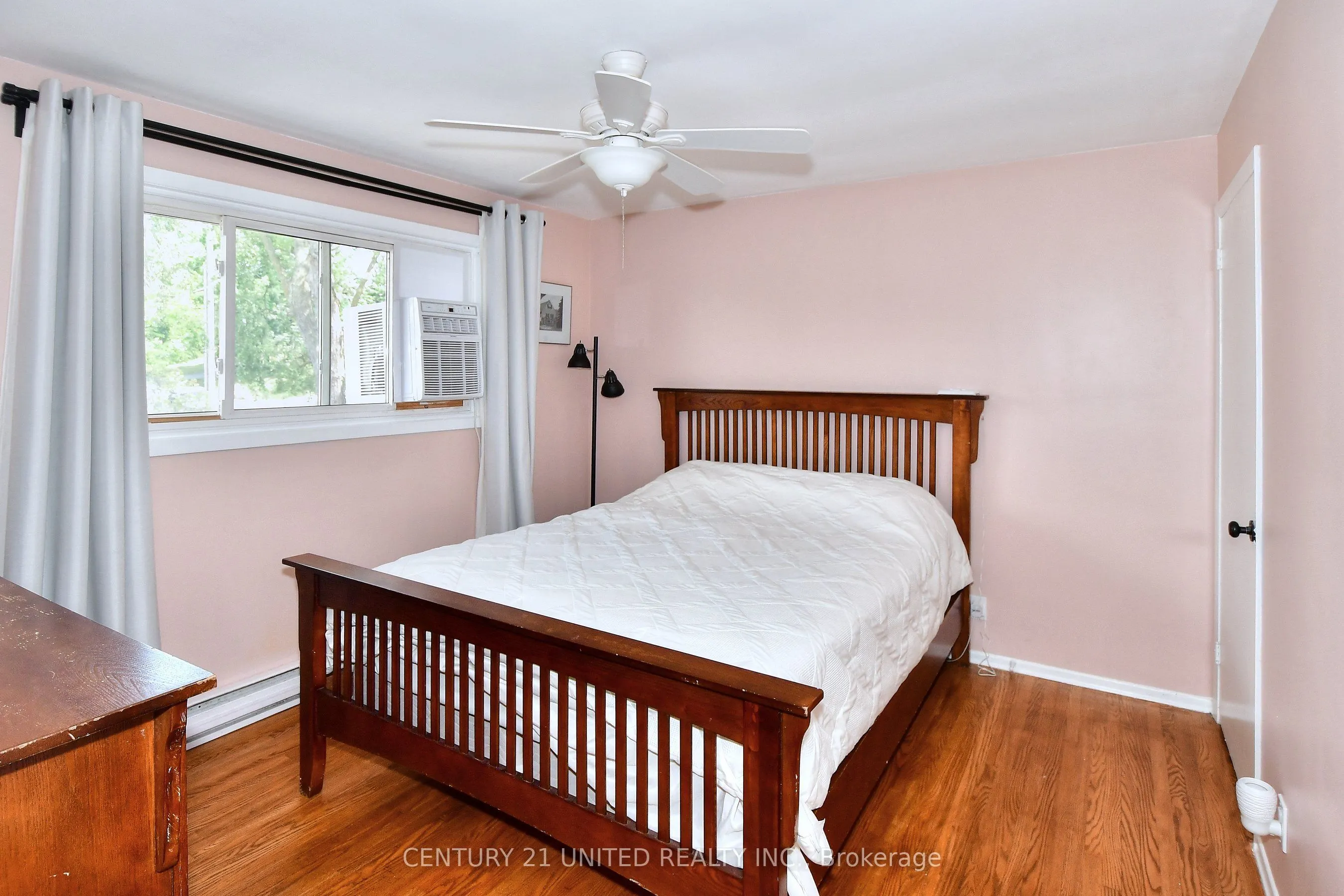 454 Southpark Drive