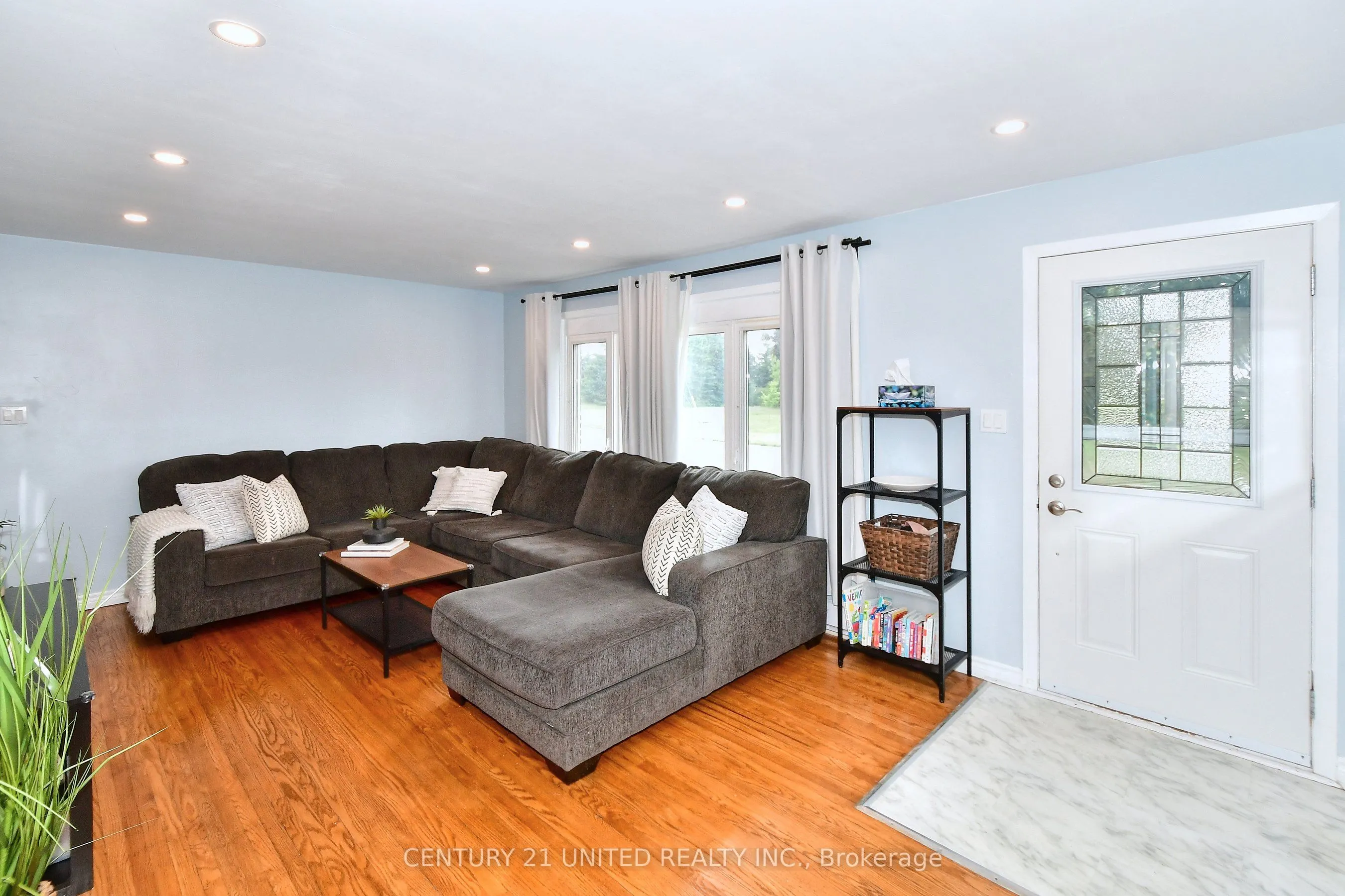 454 Southpark Drive