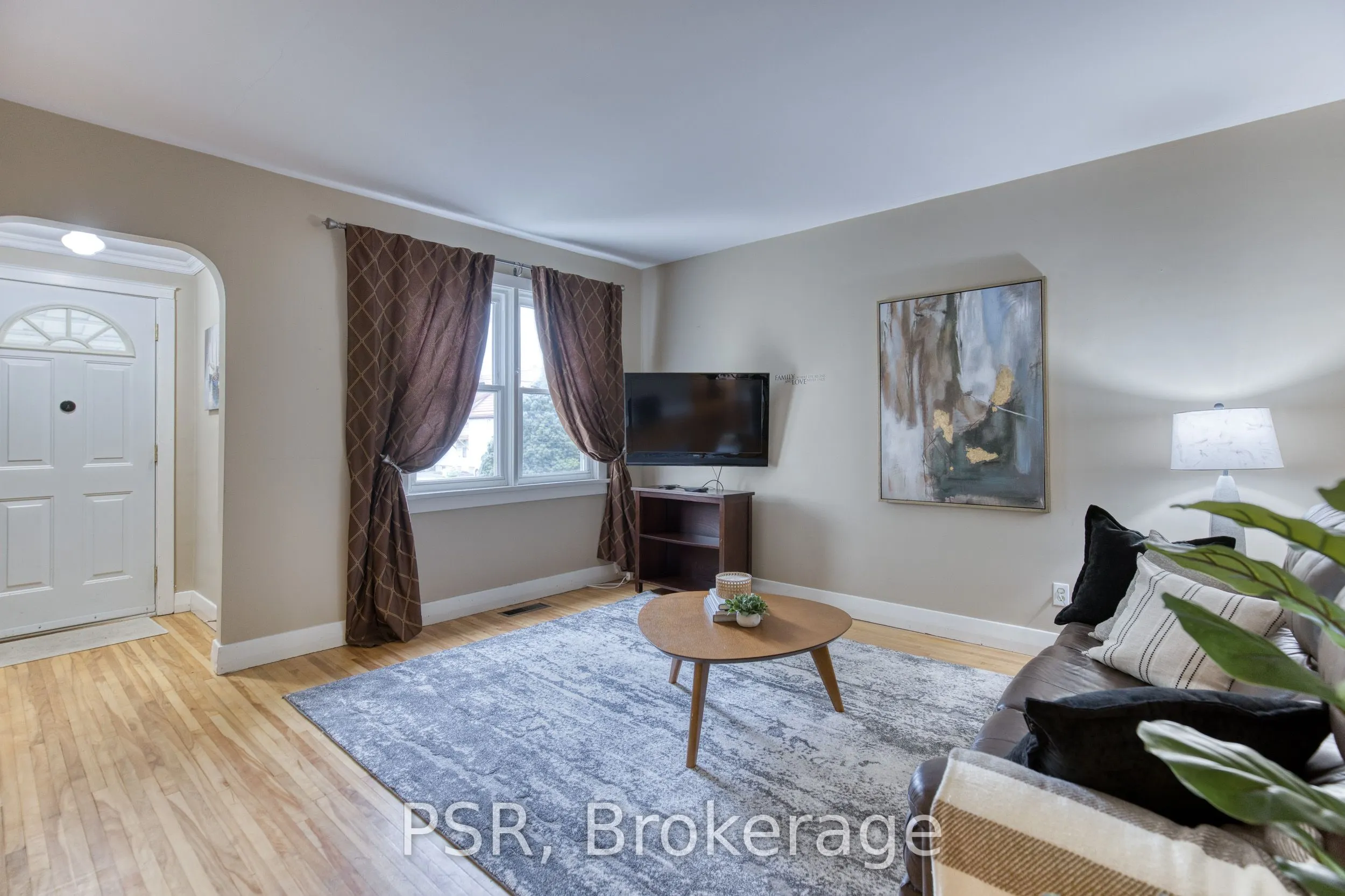 94 North Drive