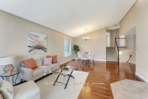 25 Mapleview Drive