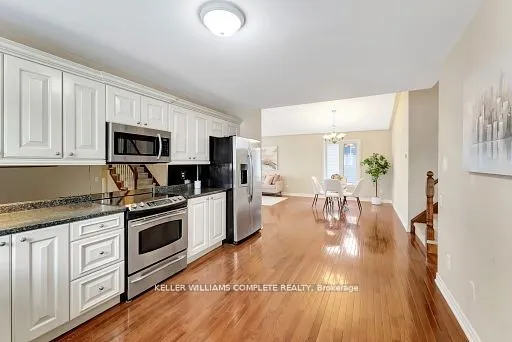 25 Mapleview Drive