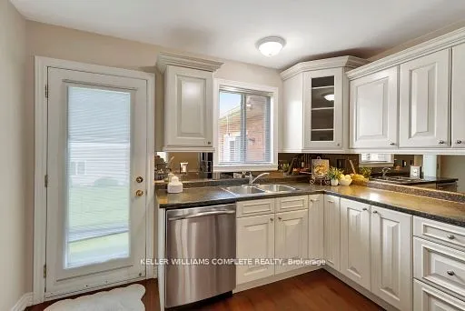 25 Mapleview Drive