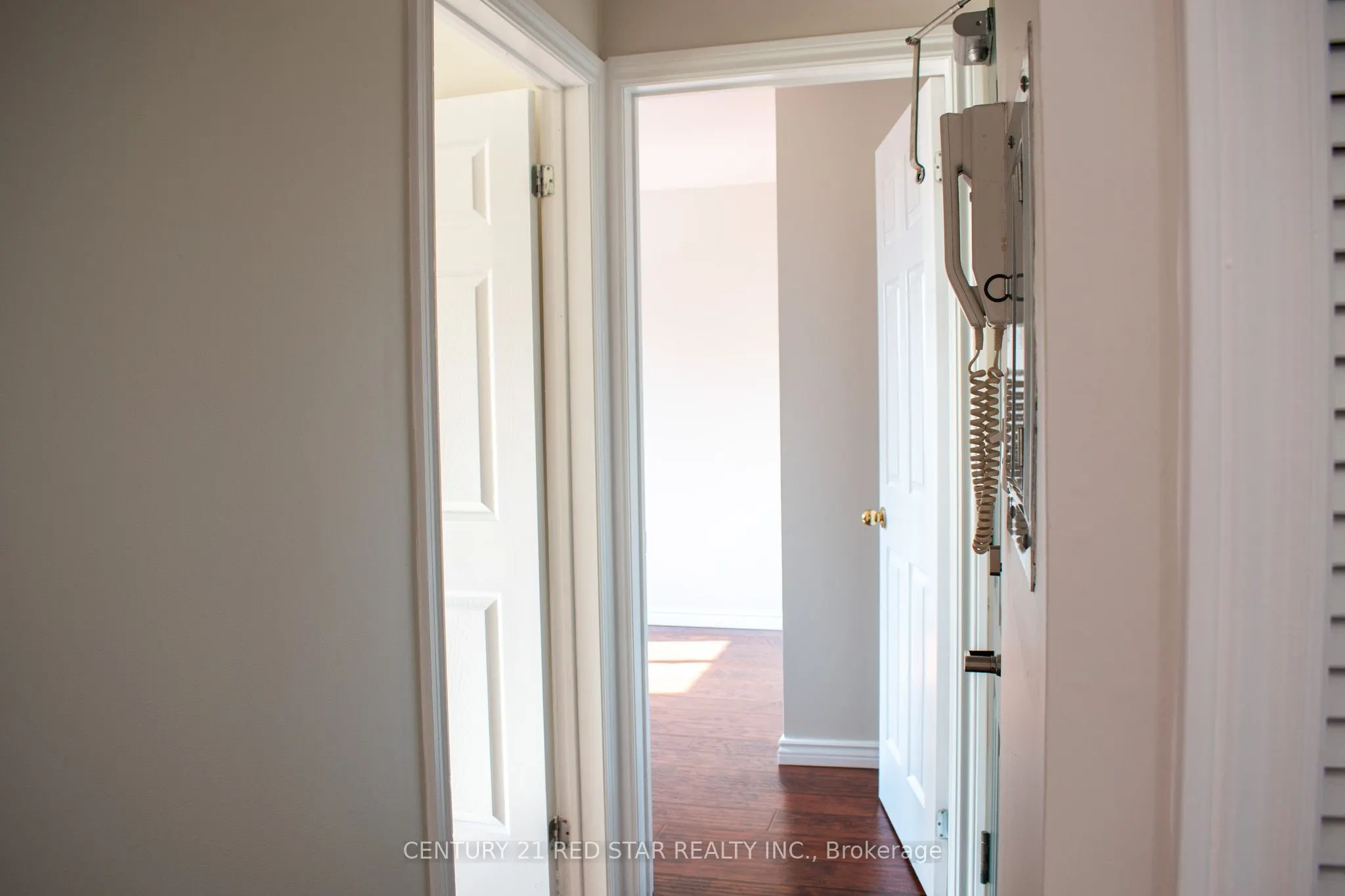 28 Victoria Avenue N, #206