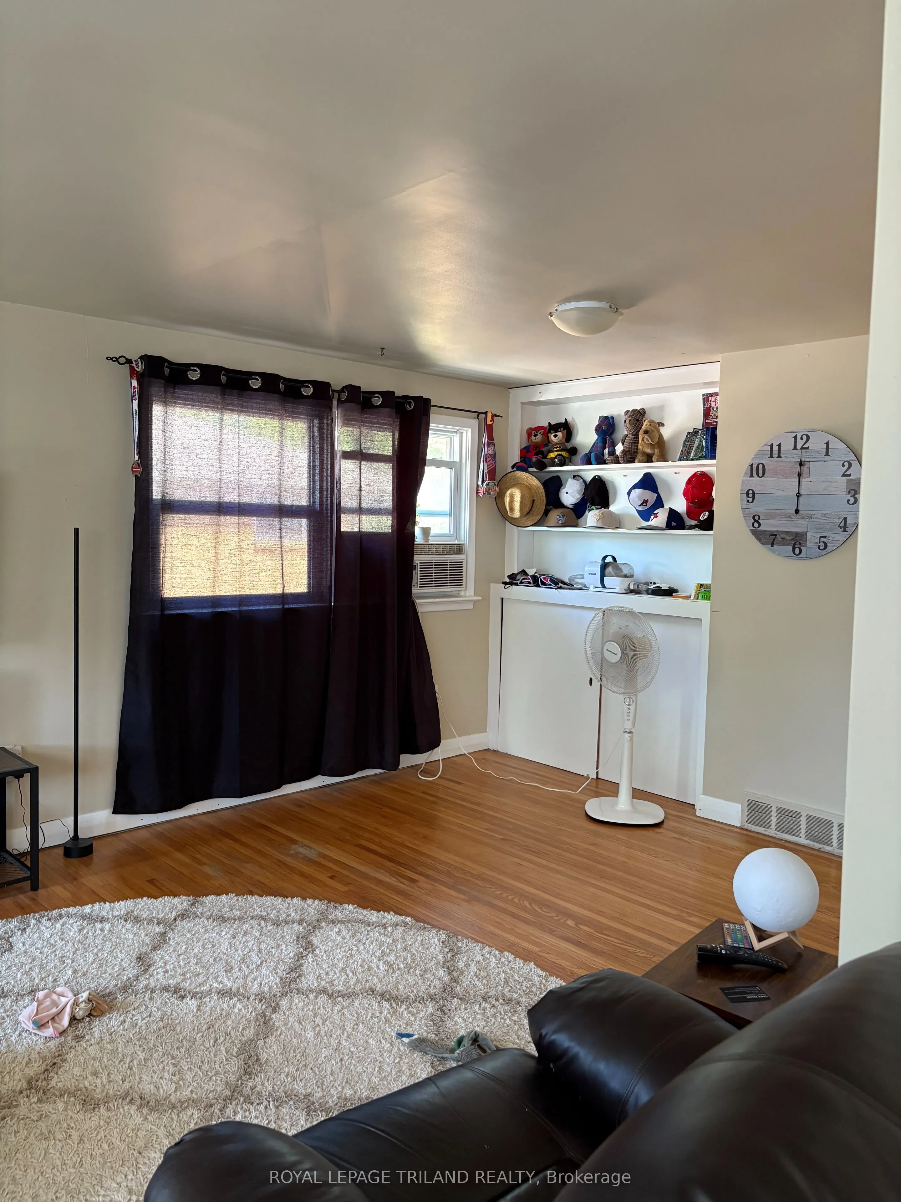 675 Victoria Street, #2