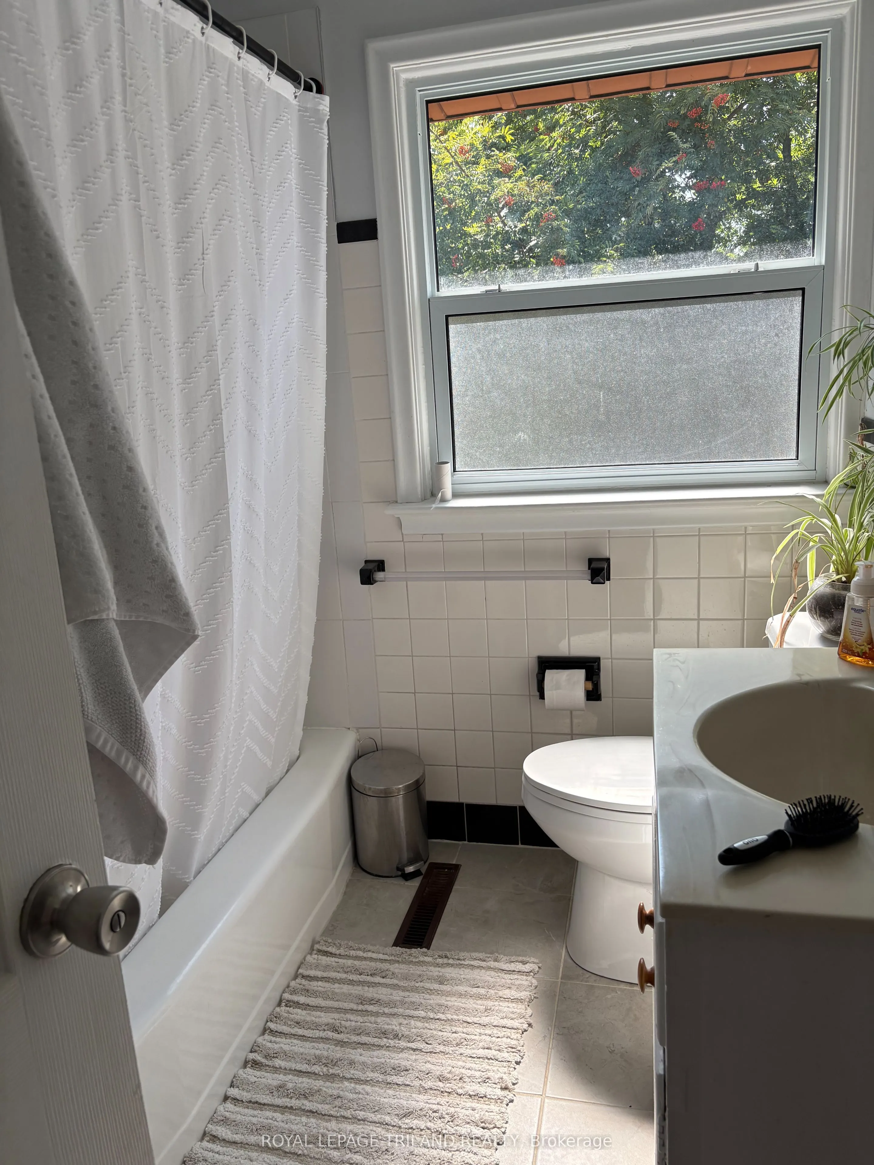 675 Victoria Street, #2