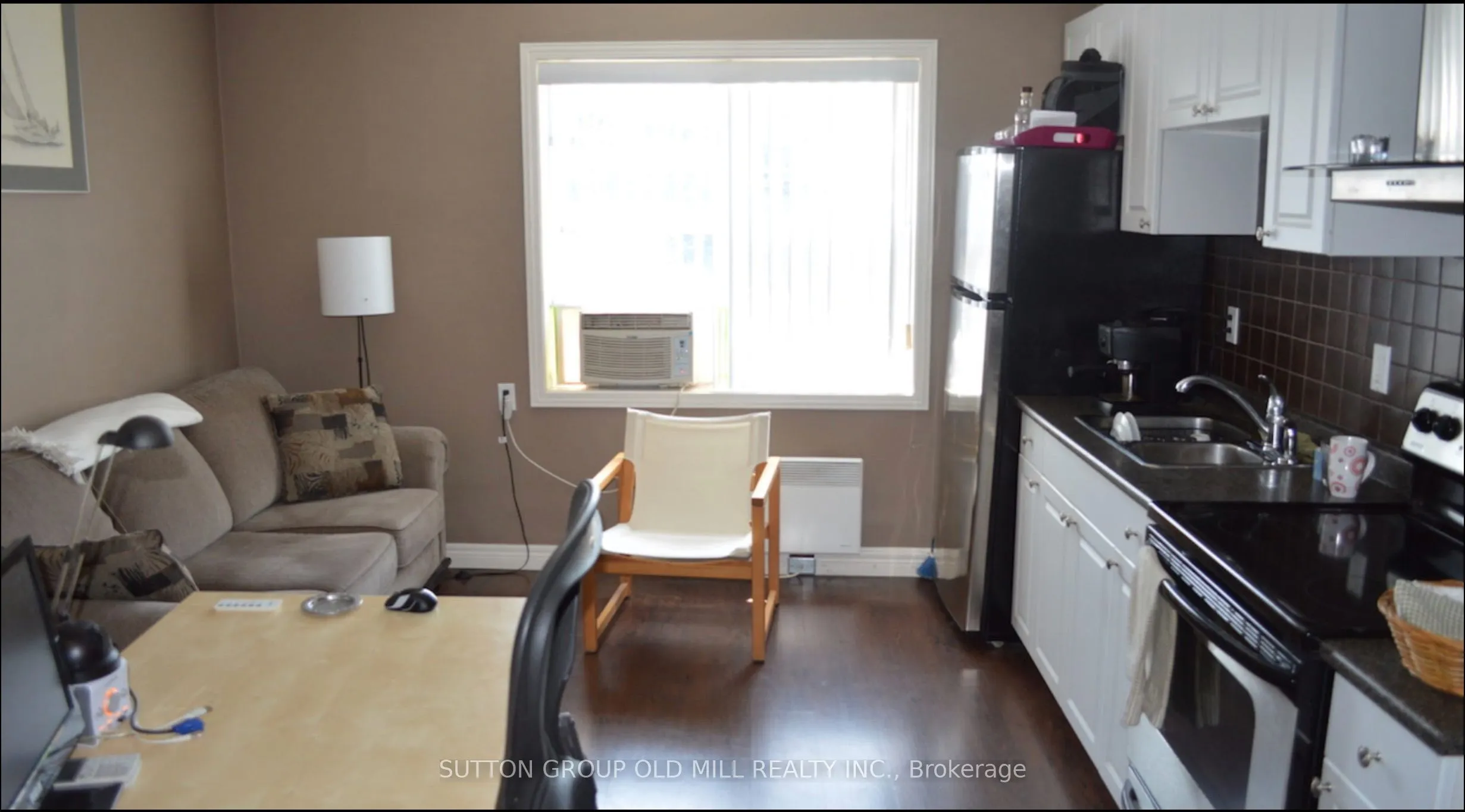 293 Queenston Road, #2