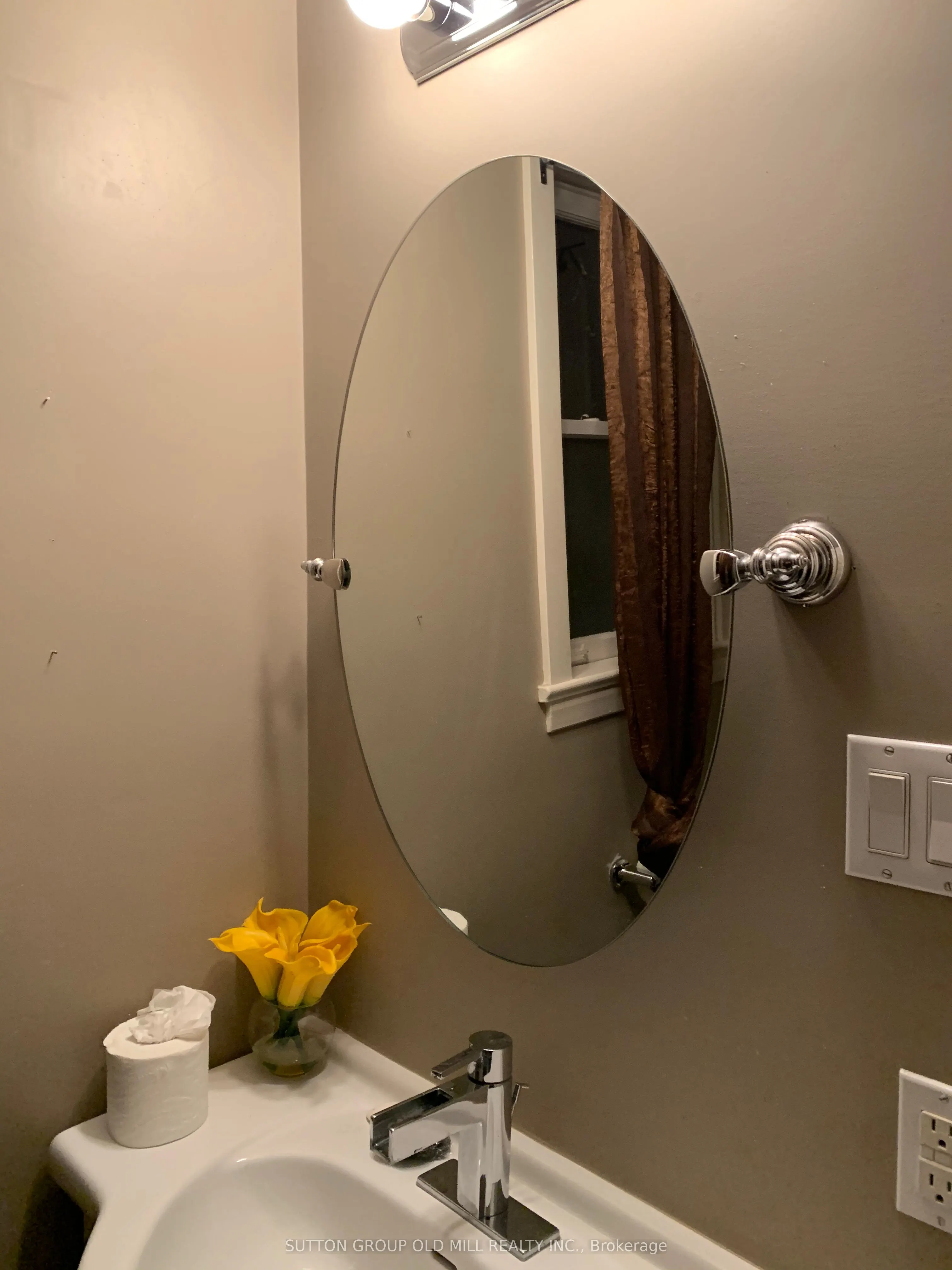 293 Queenston Road, #2