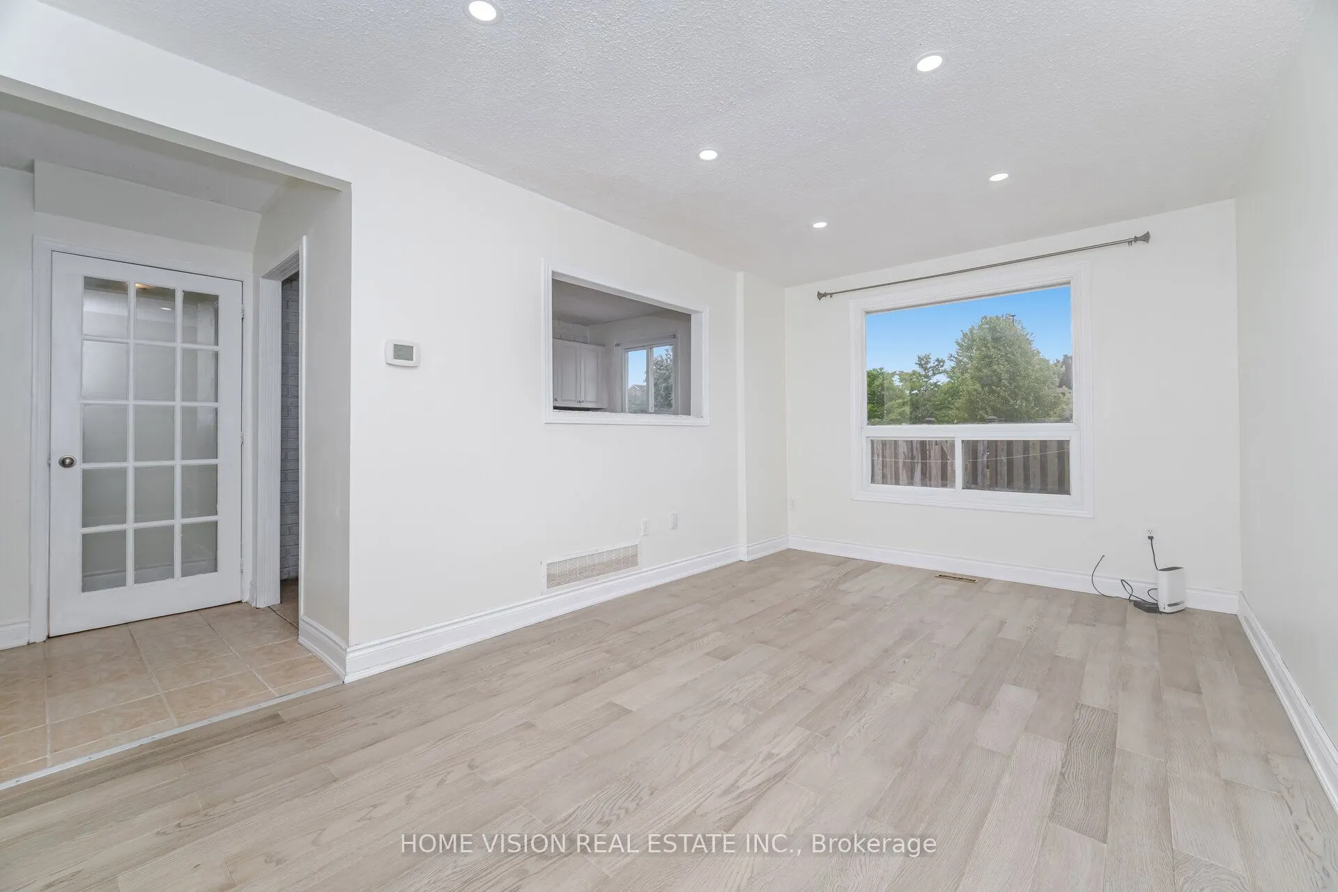1350 Limeridge Road E, #49