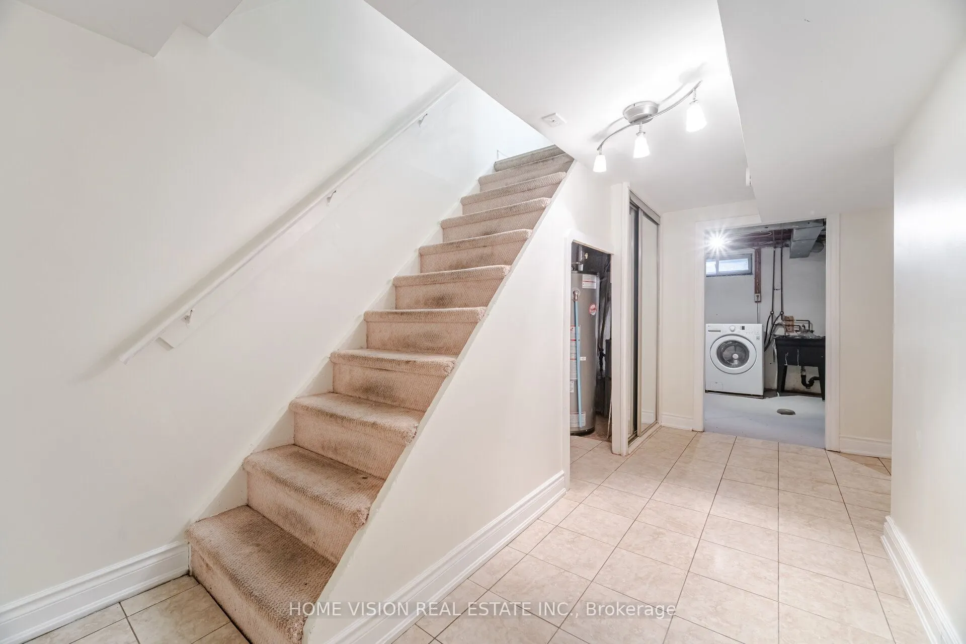 1350 Limeridge Road E, #49