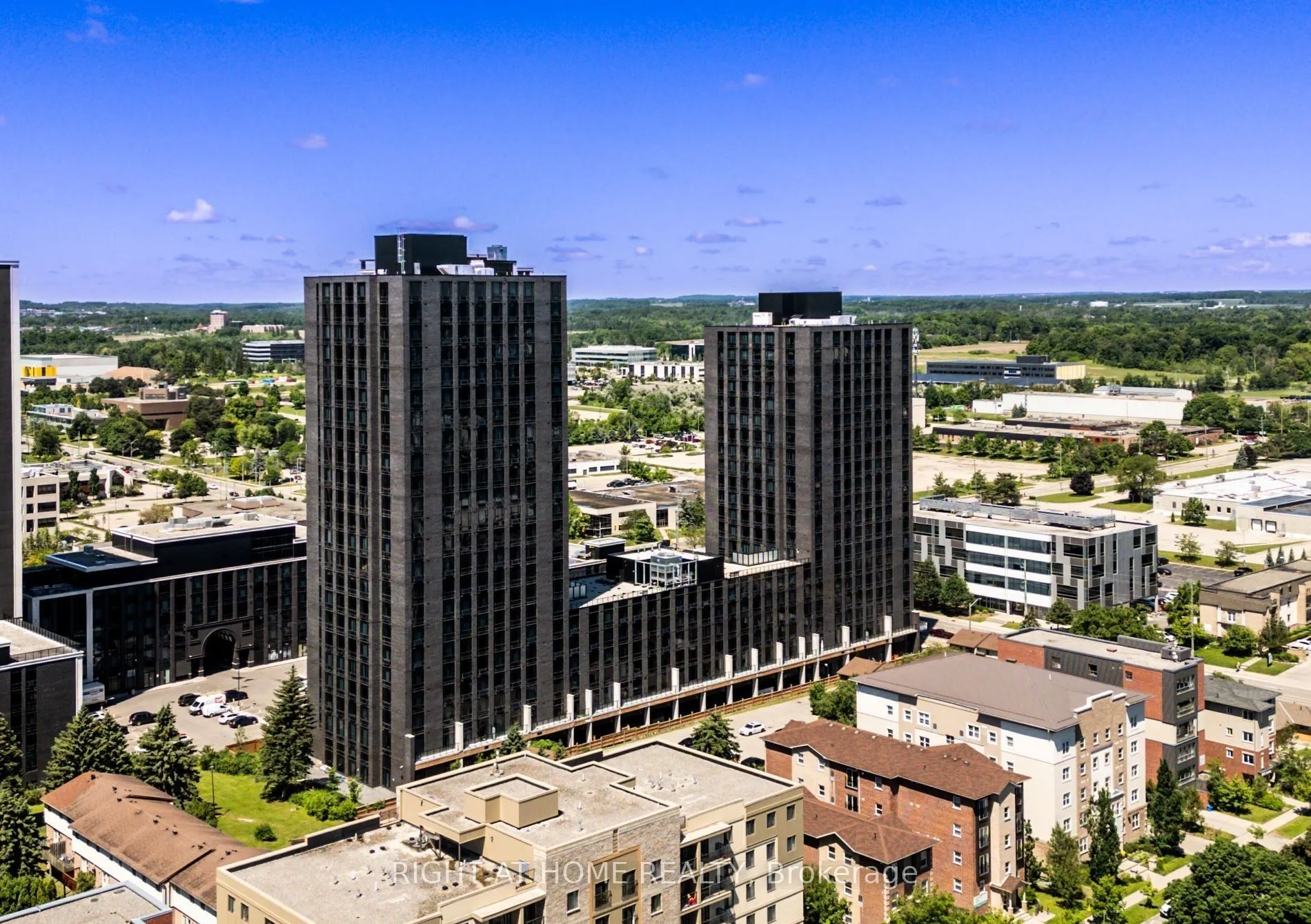 145 Columbia Street W, #2032