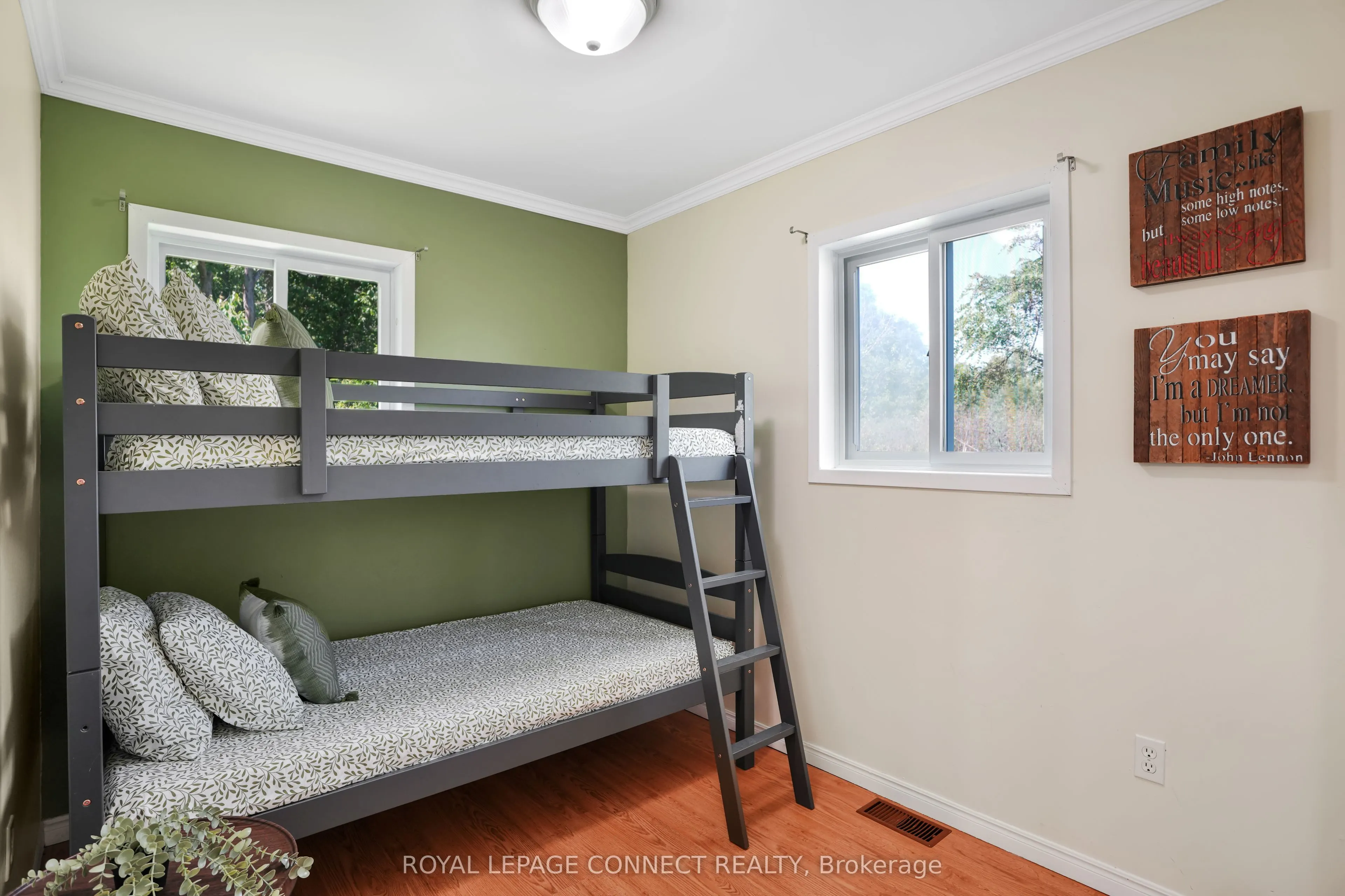 1049 Johnston Road